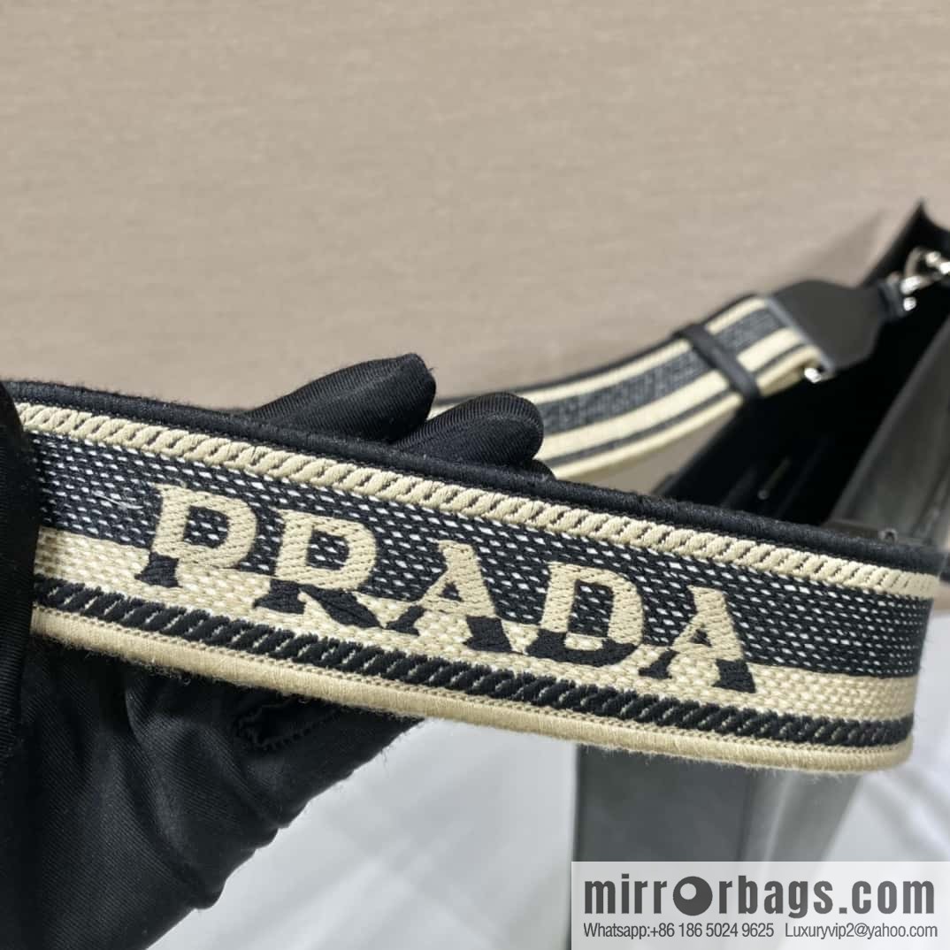 PRADA 🎉 embroidered webbing tote bag 🎉 2VG084