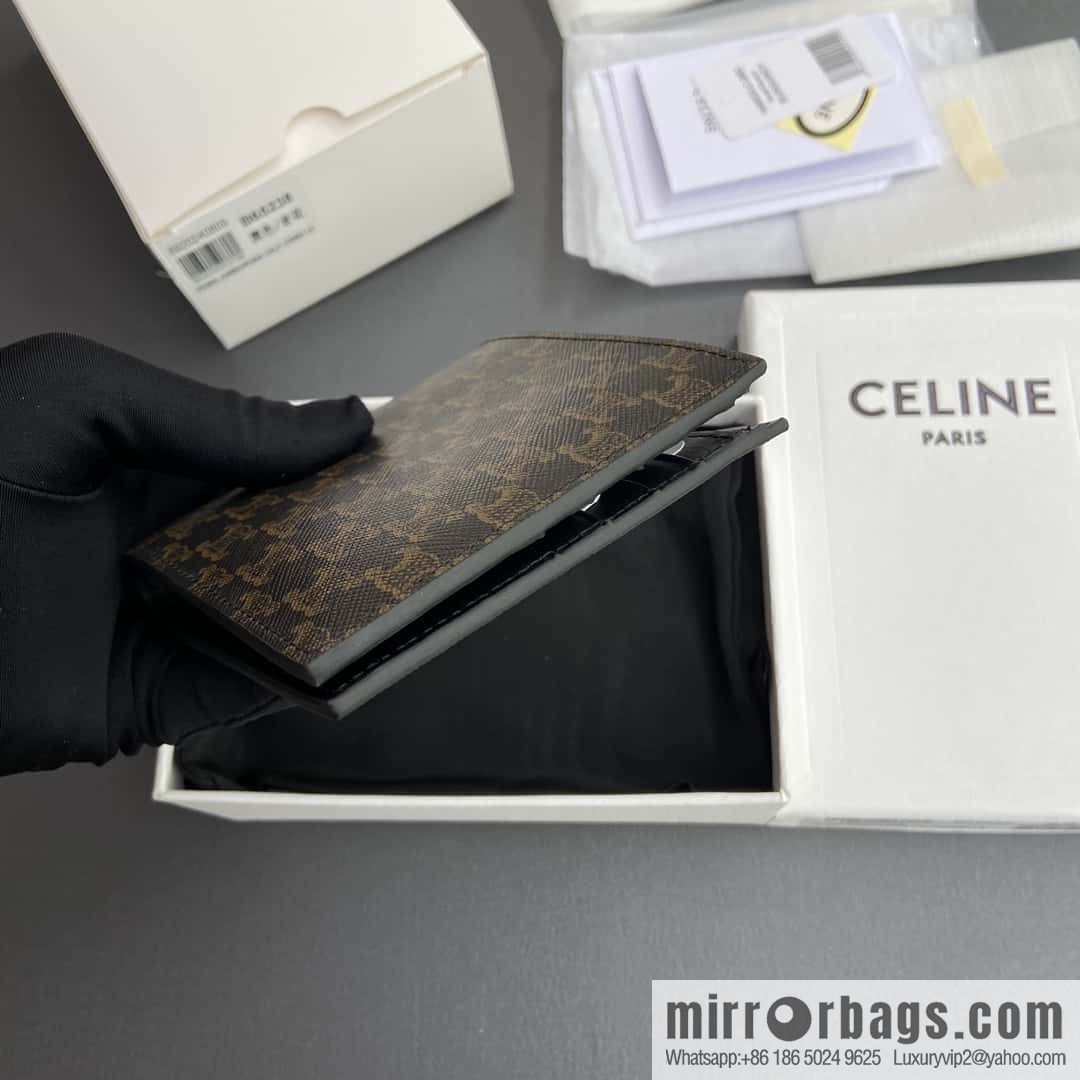CELINE TRIOMPHE logo printing folding package 10B652BQB.38NO