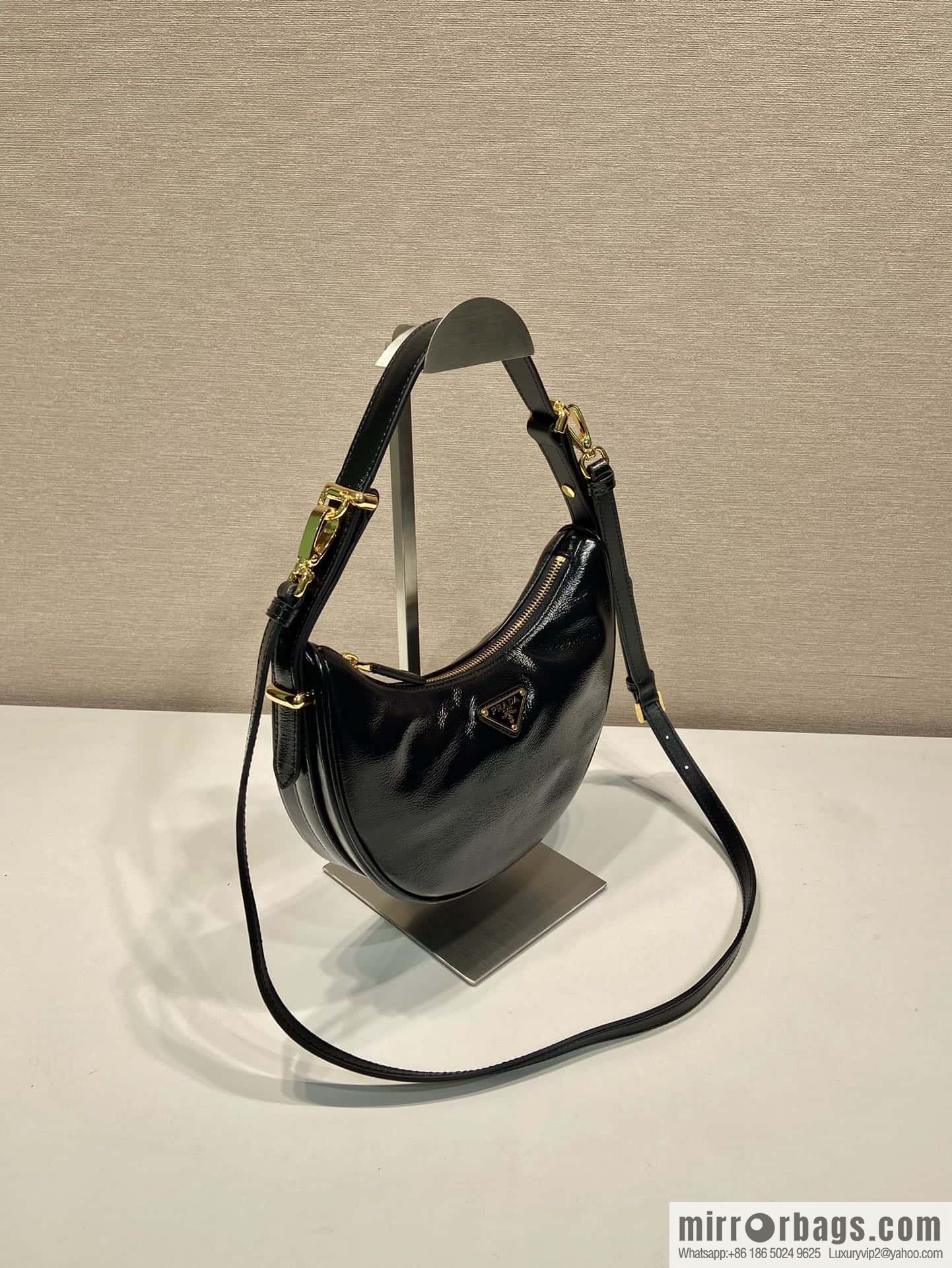 PRADA 🎉 Moon handbag 🎉 1BC194 lacquered wax leather