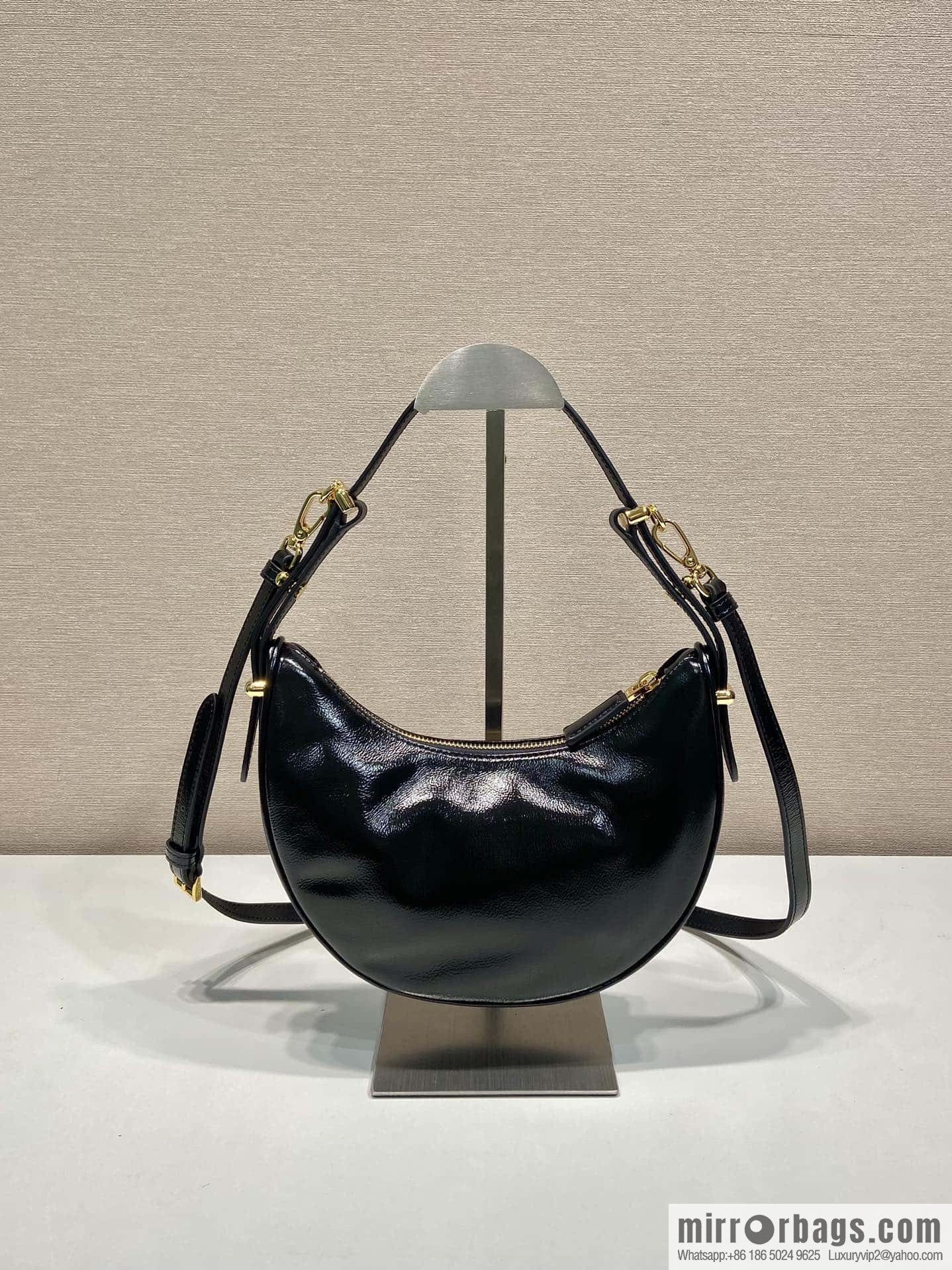 PRADA 🎉 Moon handbag 🎉 1BC194 lacquered wax leather