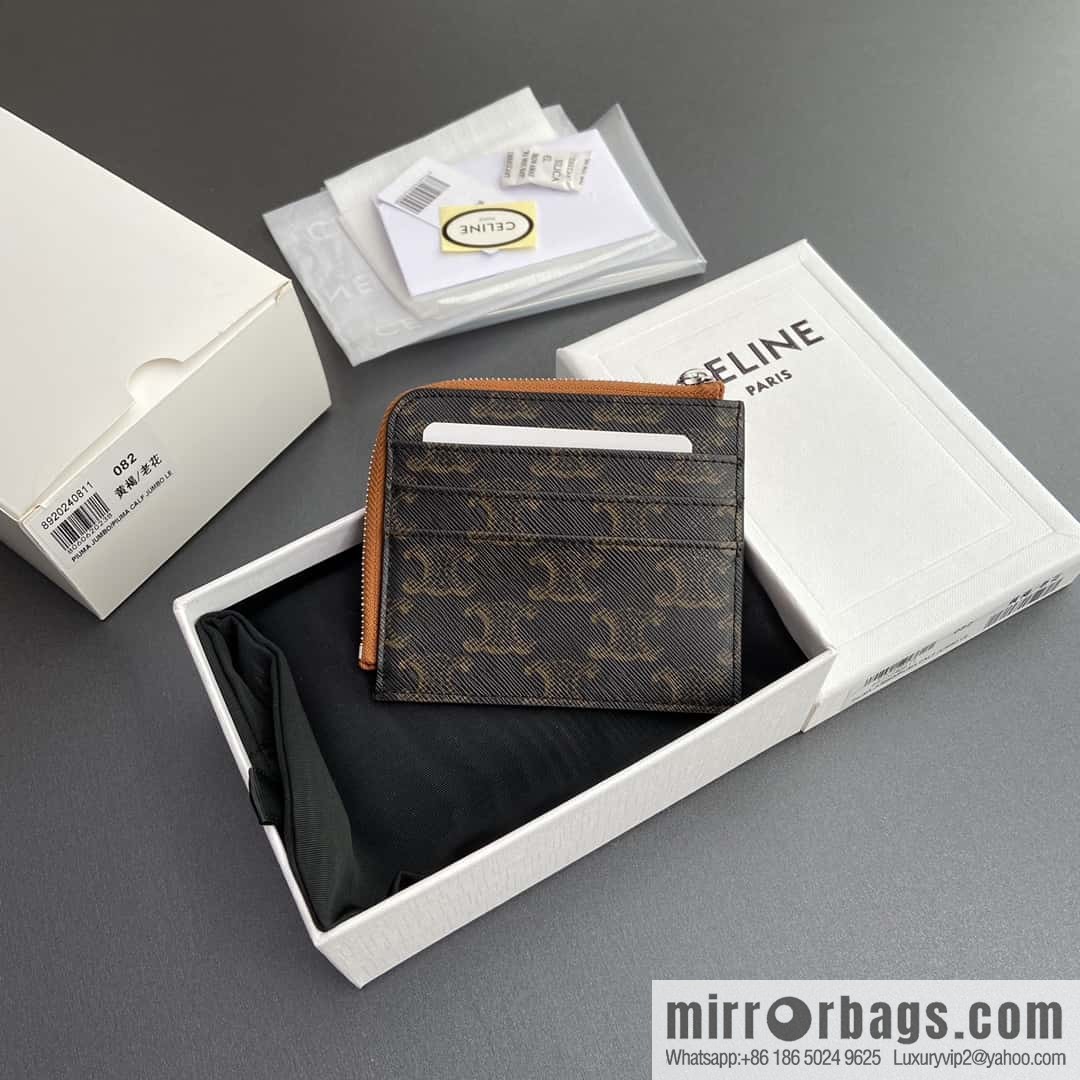 CELINE TRIOMPHE Logo Printed Sheepskin Zipper Card Pack 10D882CCP.04LU