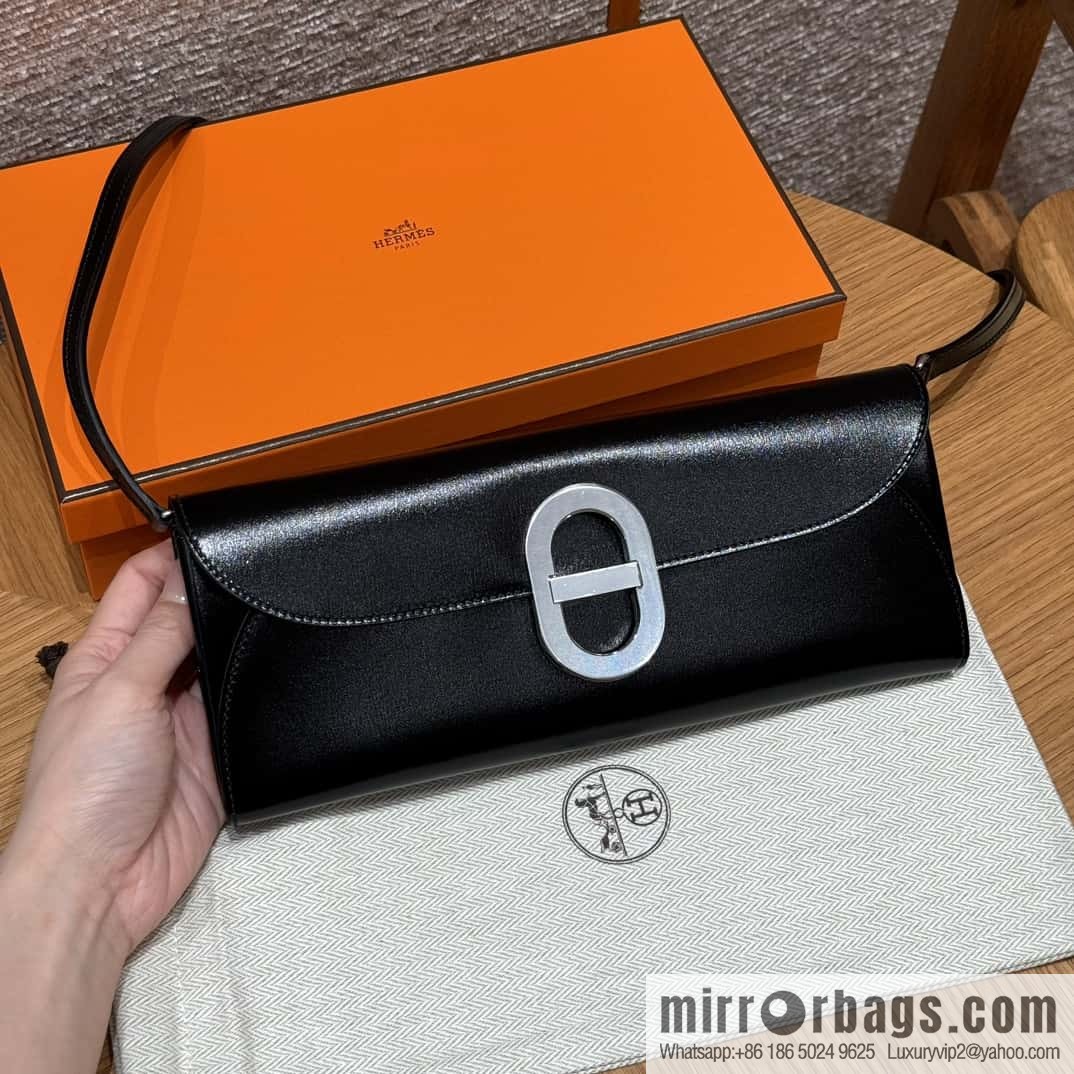 Chaine d'Ancre To Go Wallet, Pig Nose Togo Silver Buckle