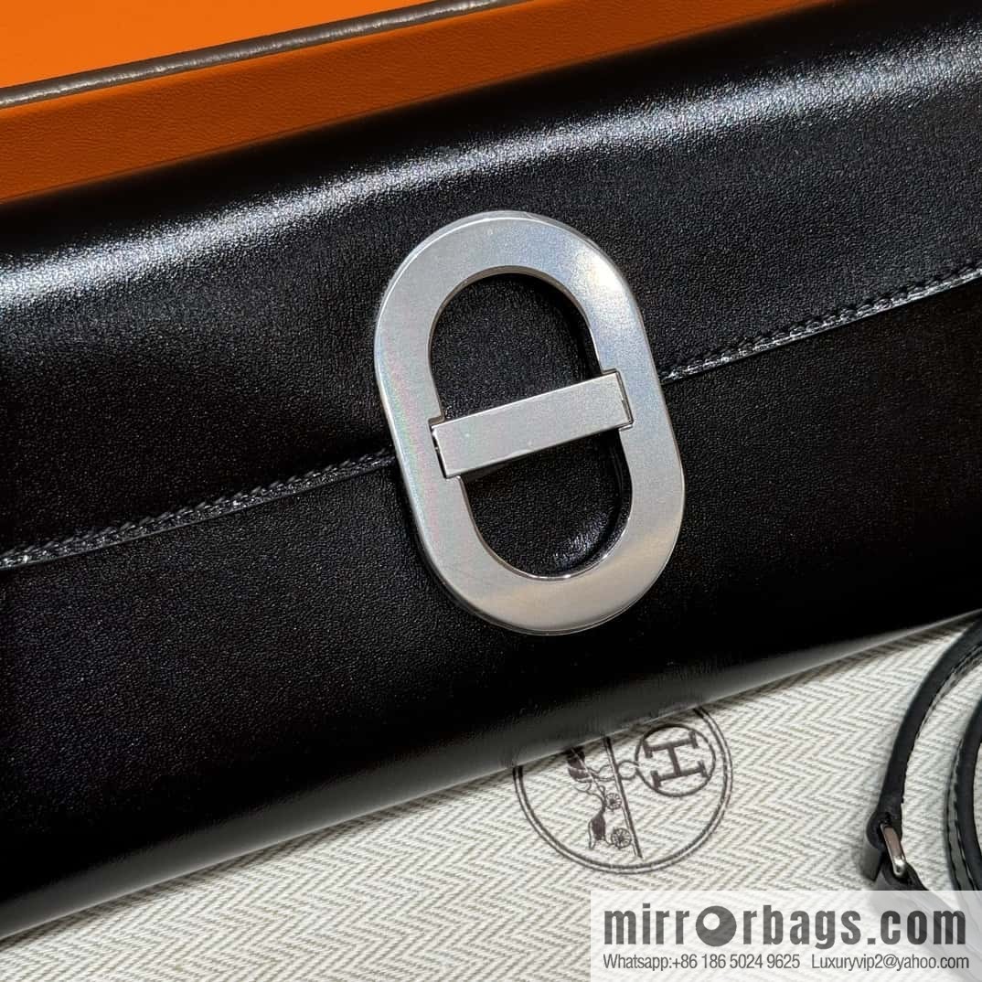 Chaine d'Ancre To Go Wallet, Pig Nose Togo Silver Buckle