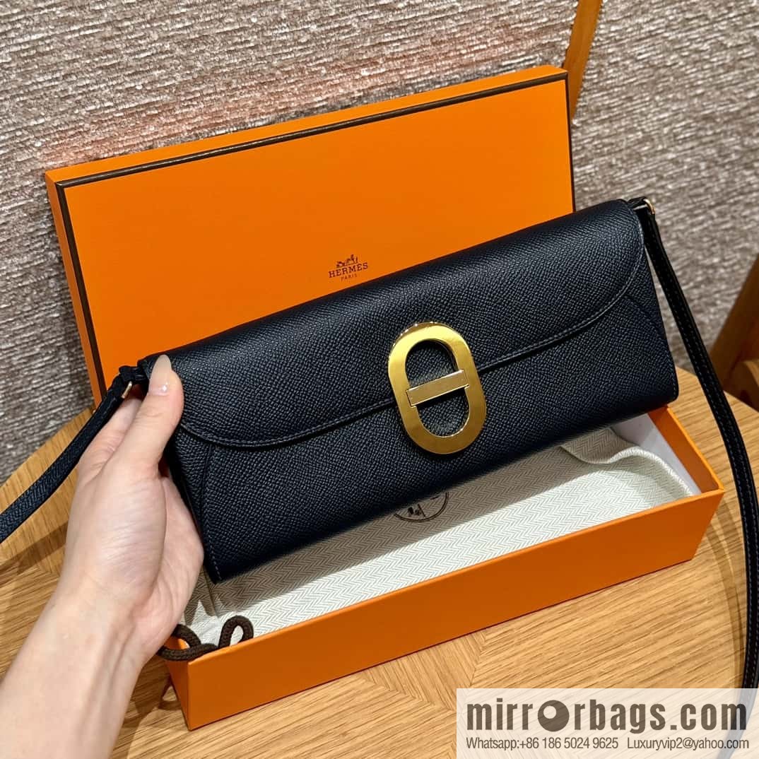 Chaine d'Ancre To Go Wallet, Golden Buckle with Pig Nose Togo