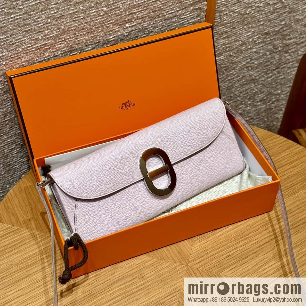 Chaine d'Ancre To Go wallet, pig nose togo lilac silver buckle