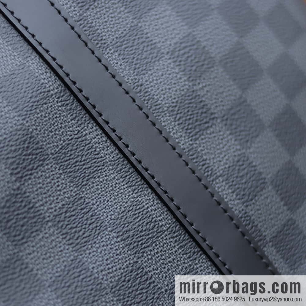 LV 𝐏𝐎𝐑𝐓𝐄 𝐃𝐎𝐂𝐔𝐌𝐄𝐍𝐓𝐒 𝐕𝐎𝐘𝐀𝐆𝐄 briefcase M41478
