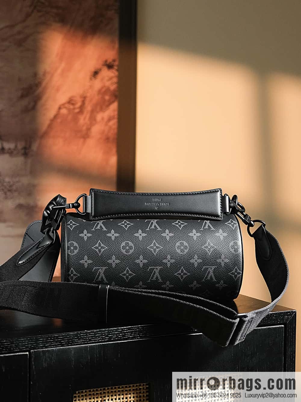 LV M46796 SOFT POLOCHON Small handbag