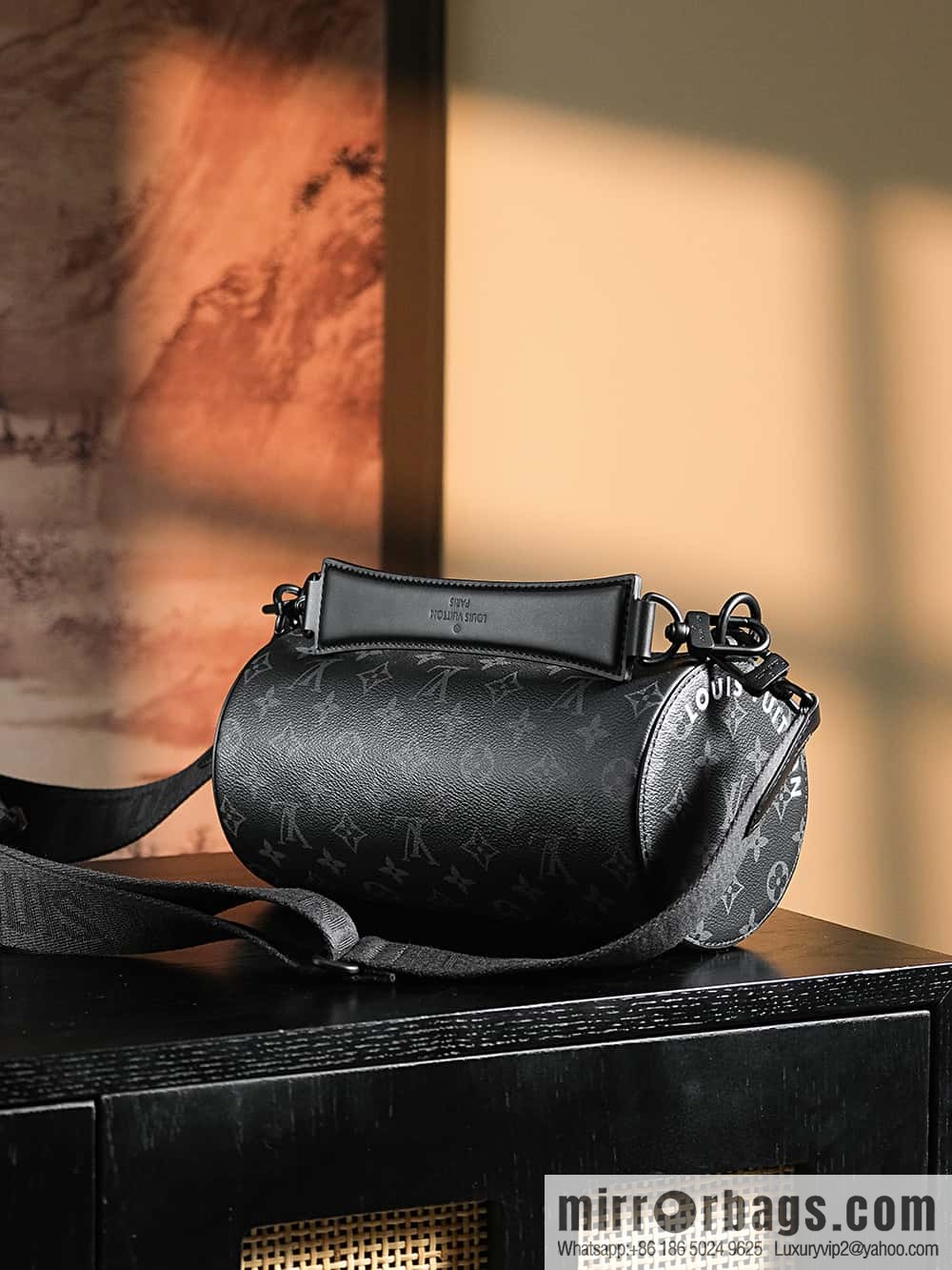 LV M46796 SOFT POLOCHON Small handbag