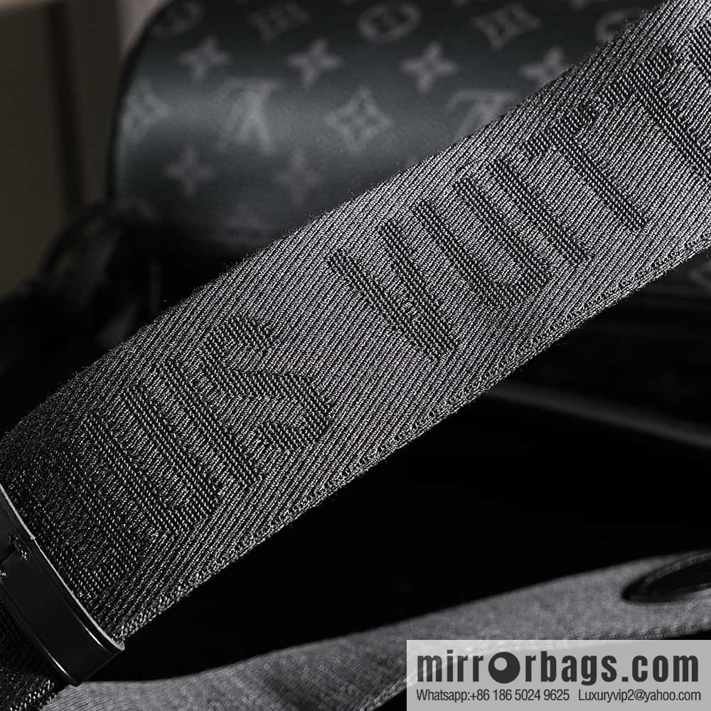 LV M46796 SOFT POLOCHON Small handbag