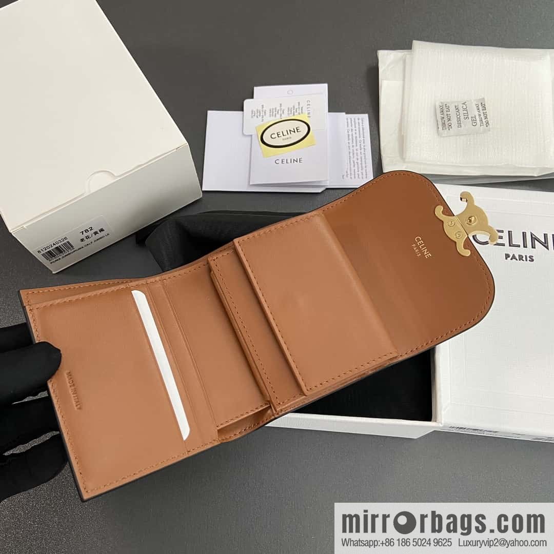 CELINE TRIOMPHE logo printed short wallet 10D782CQH.04LU783