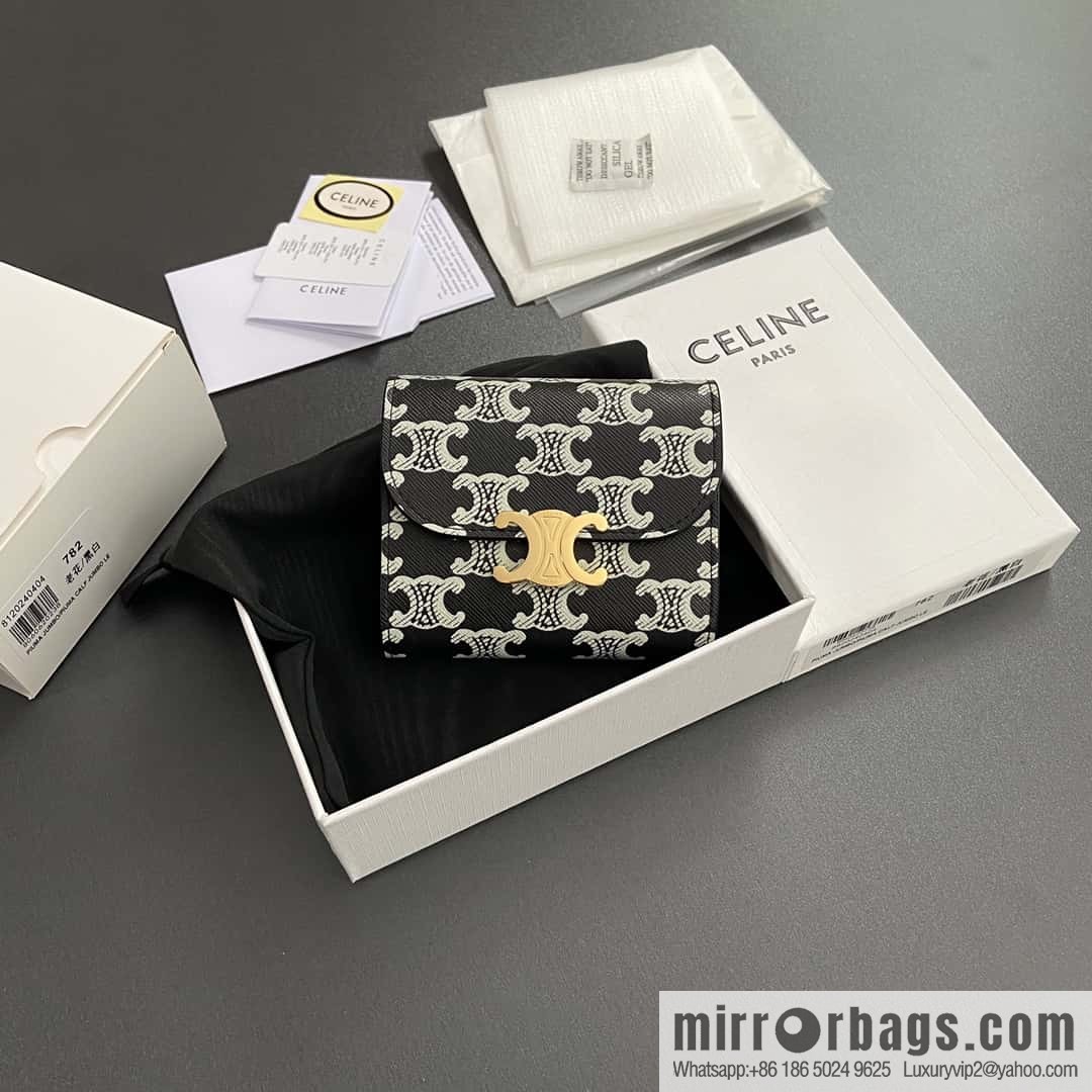 CELINE TRIOMPHE logo printed short wallet 10D782CQH.04LU783