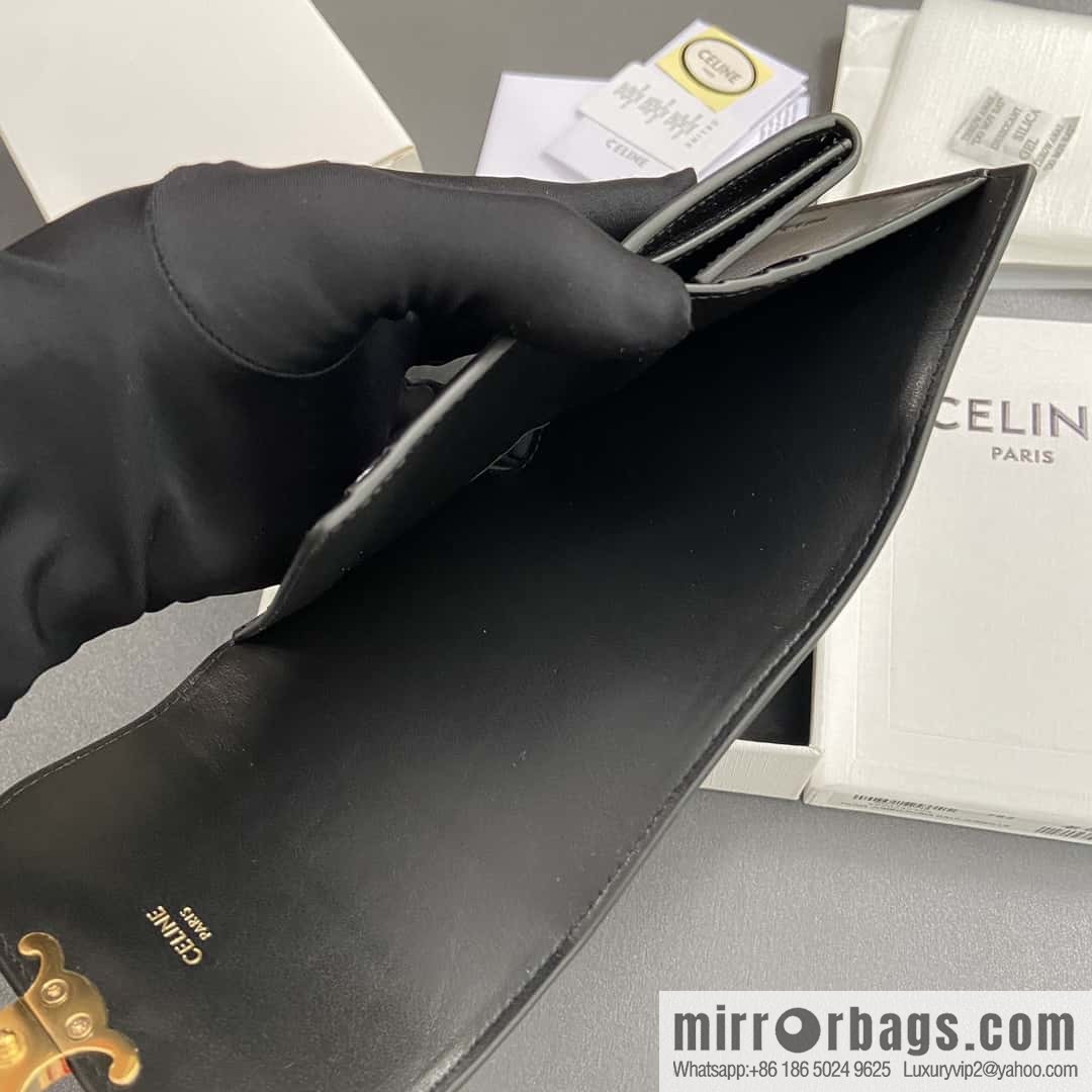 CELINE TRIOMPHE logo printed short wallet 10D782CQH.04LU783