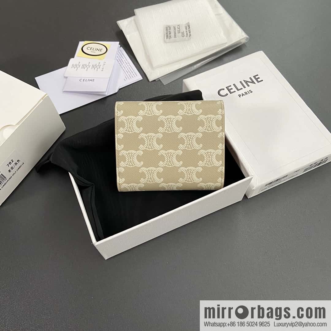 CELINE TRIOMPHE logo printed short wallet 10D782CQH.04LU783