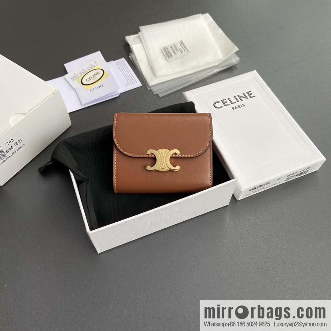 CELINE TRIOMPHE shiny sheep leather wallet 10D782CQH.04LU783