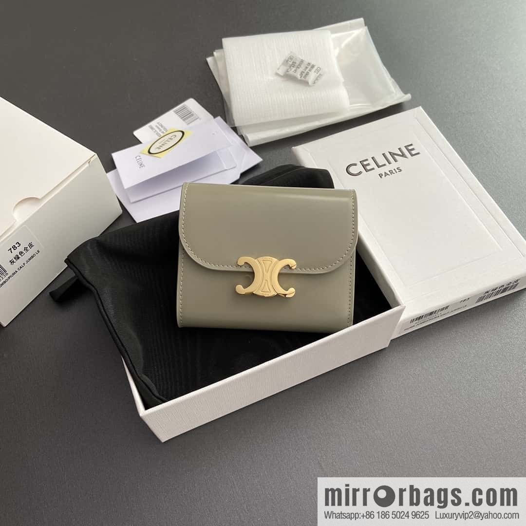 CELINE TRIOMPHE shiny cow leather wallet 10D782CQH.04LU783