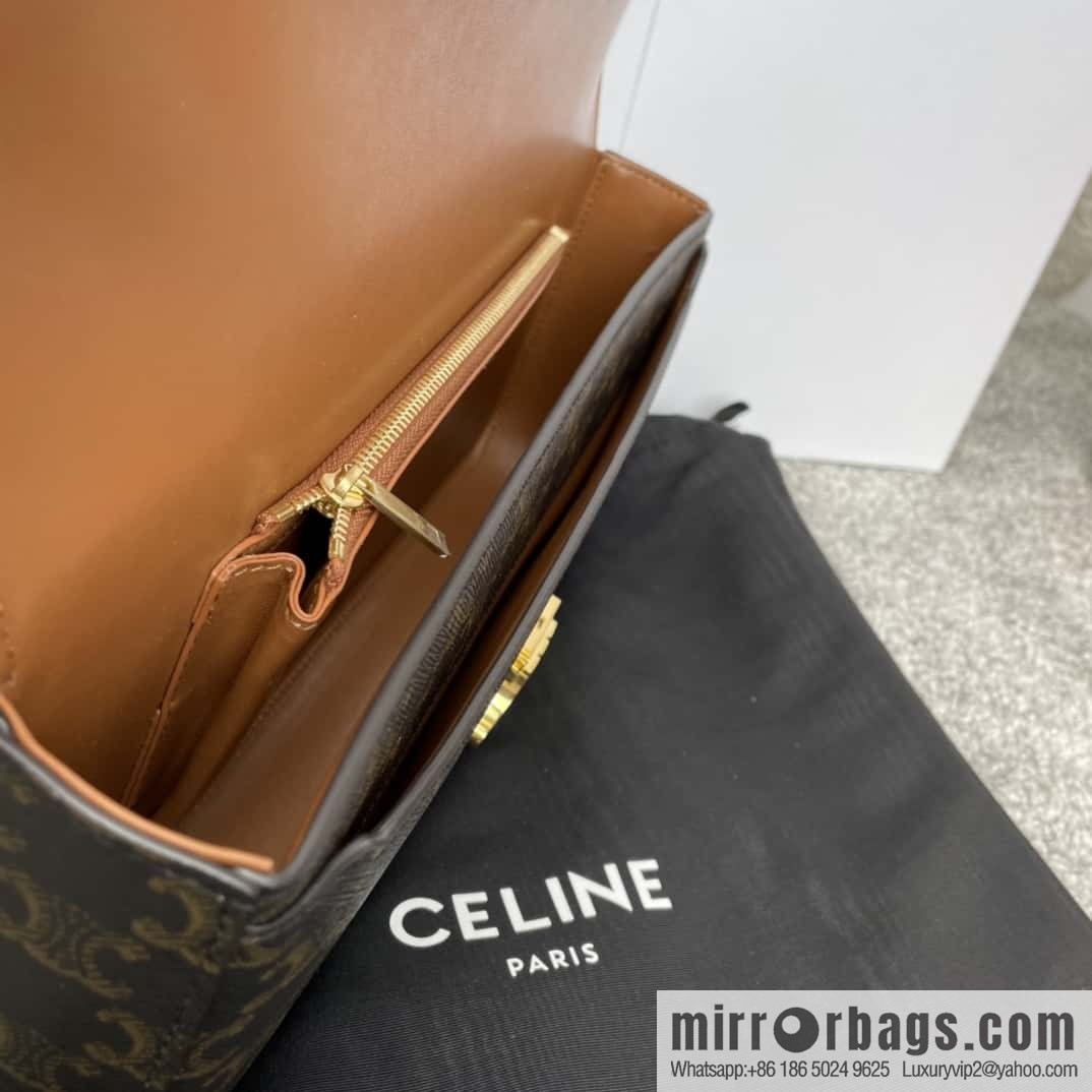 CELINE new TRIOMPHE logo printed chain bag 197412
