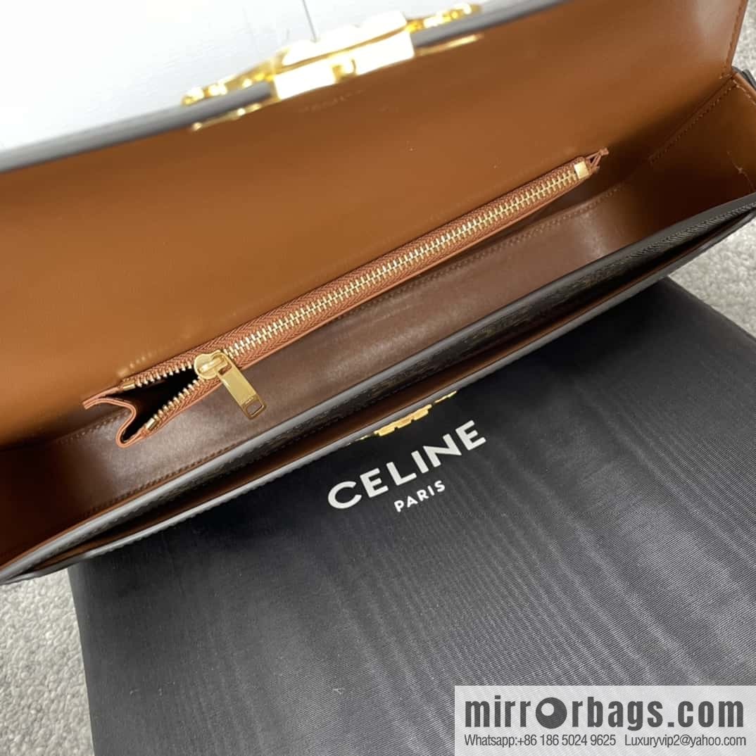CELINE new TRIOMPHE logo printed chain bag 197412