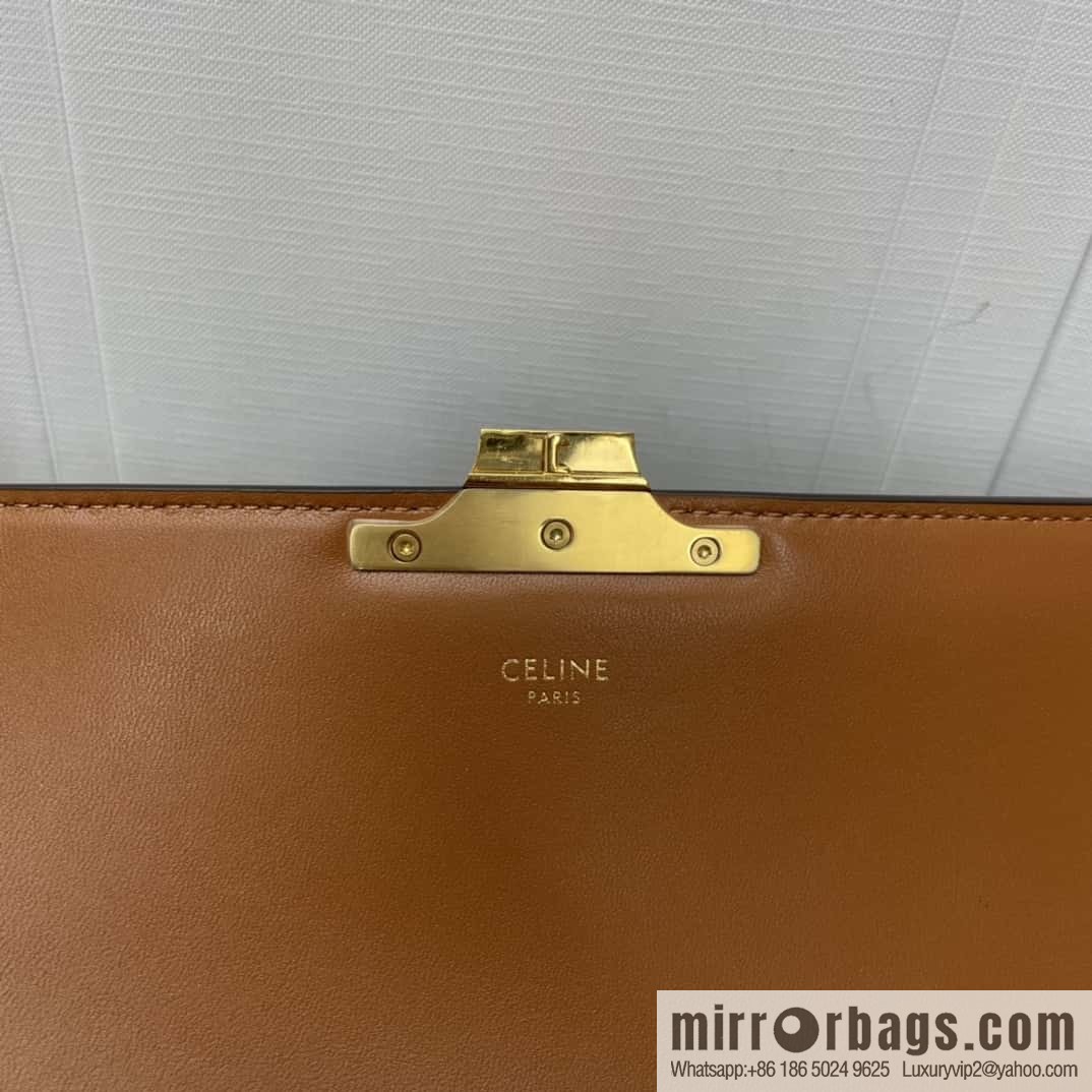 CELINE new TRIOMPHE logo printed chain bag 197412