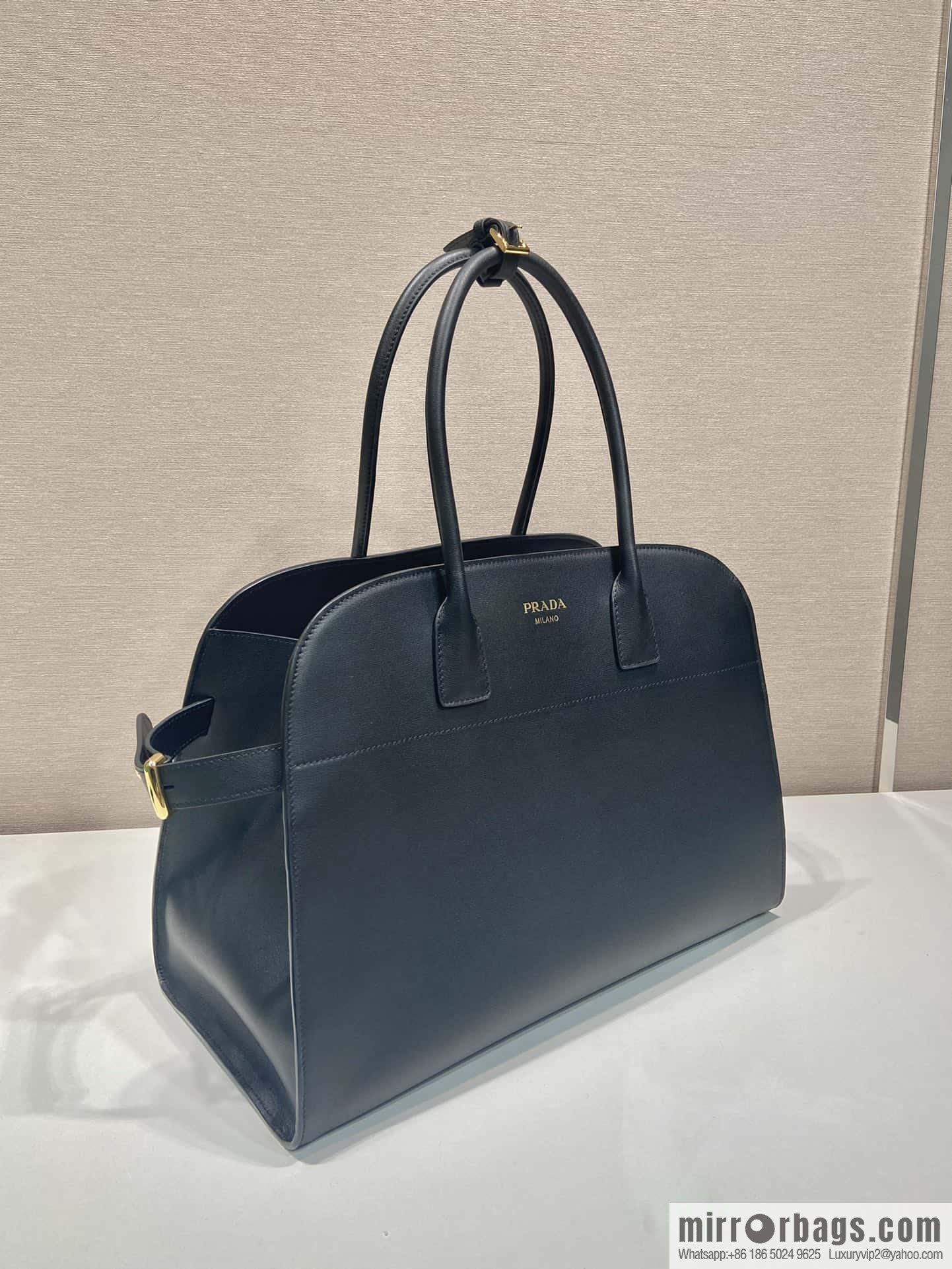 PRADA 🎉 new tote bag 🎉 1BG508