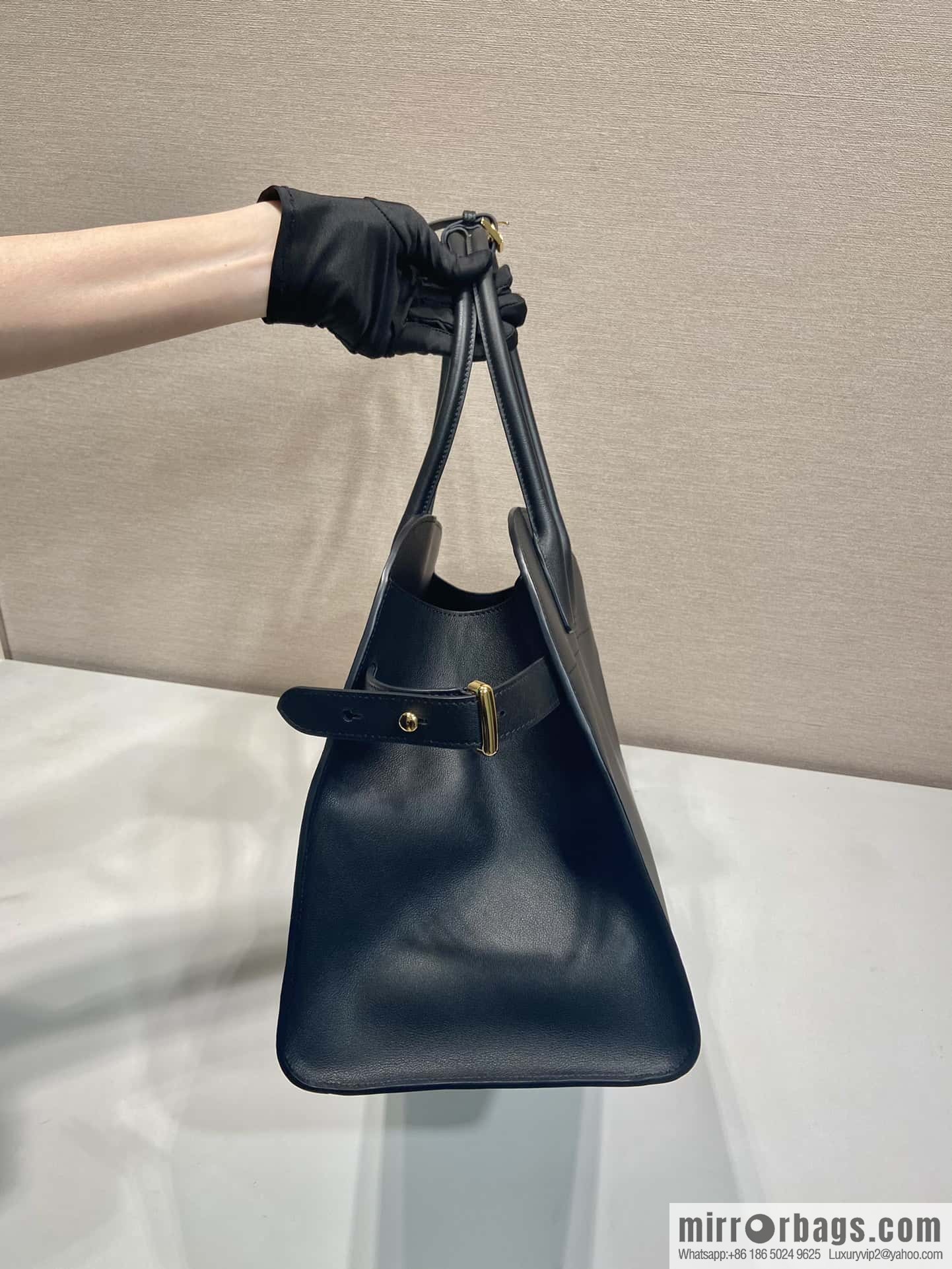 PRADA 🎉 new tote bag 🎉 1BG508