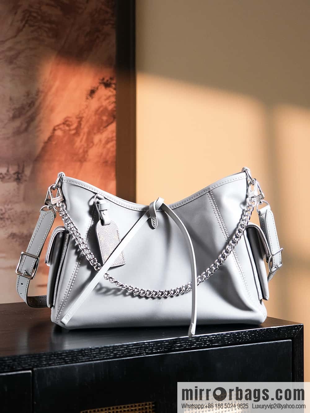 LV M12579 CarryAll Cargo PM