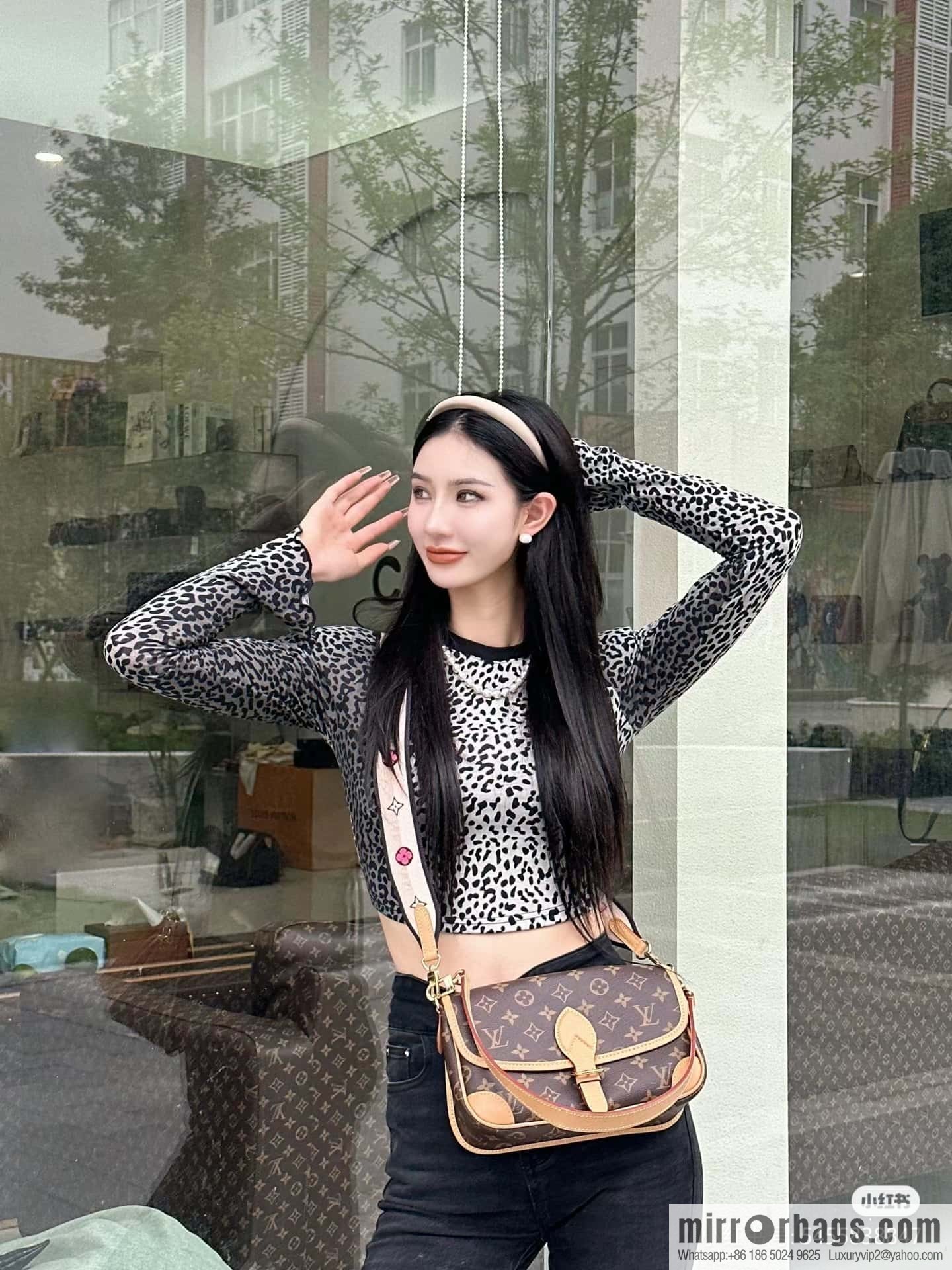 LV M45985 DIANE handbag