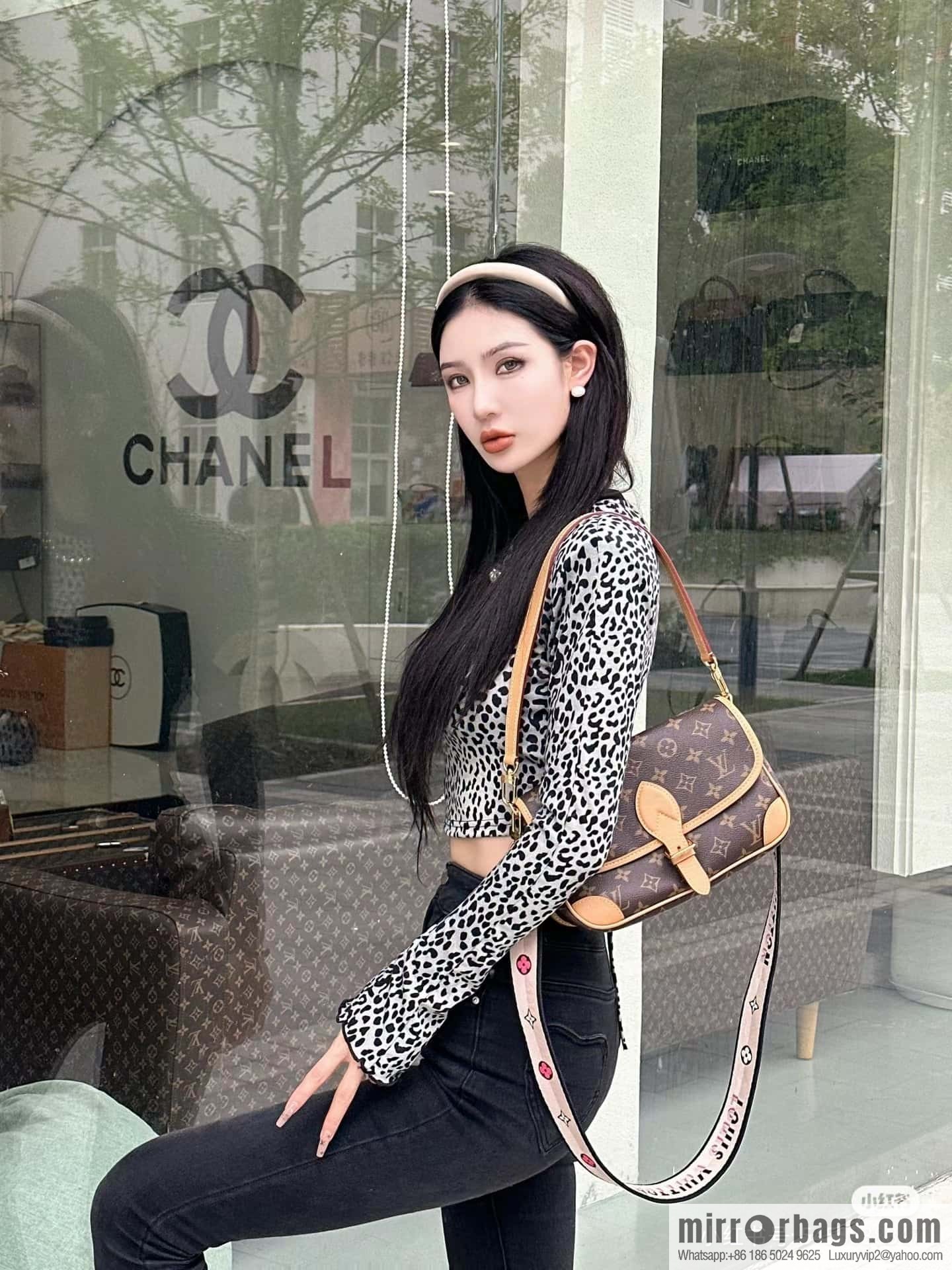 LV M45985 DIANE handbag