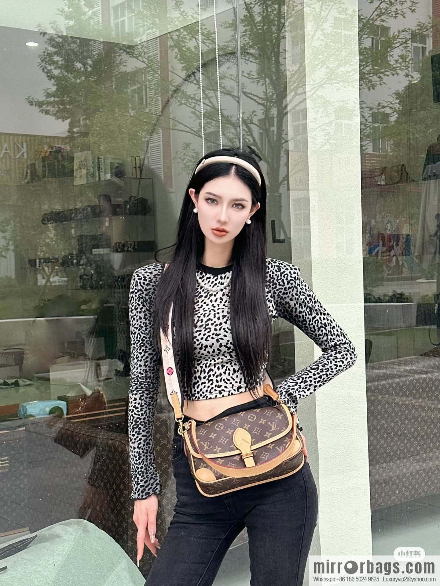 LV M45985 DIANE handbag