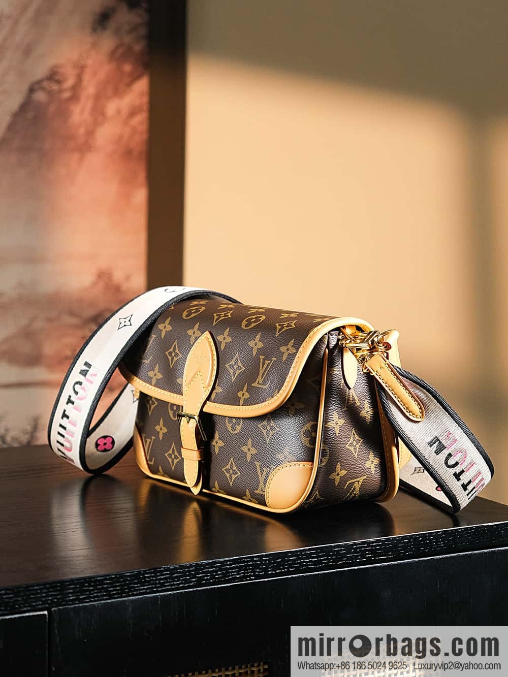 LV M45985 DIANE handbag
