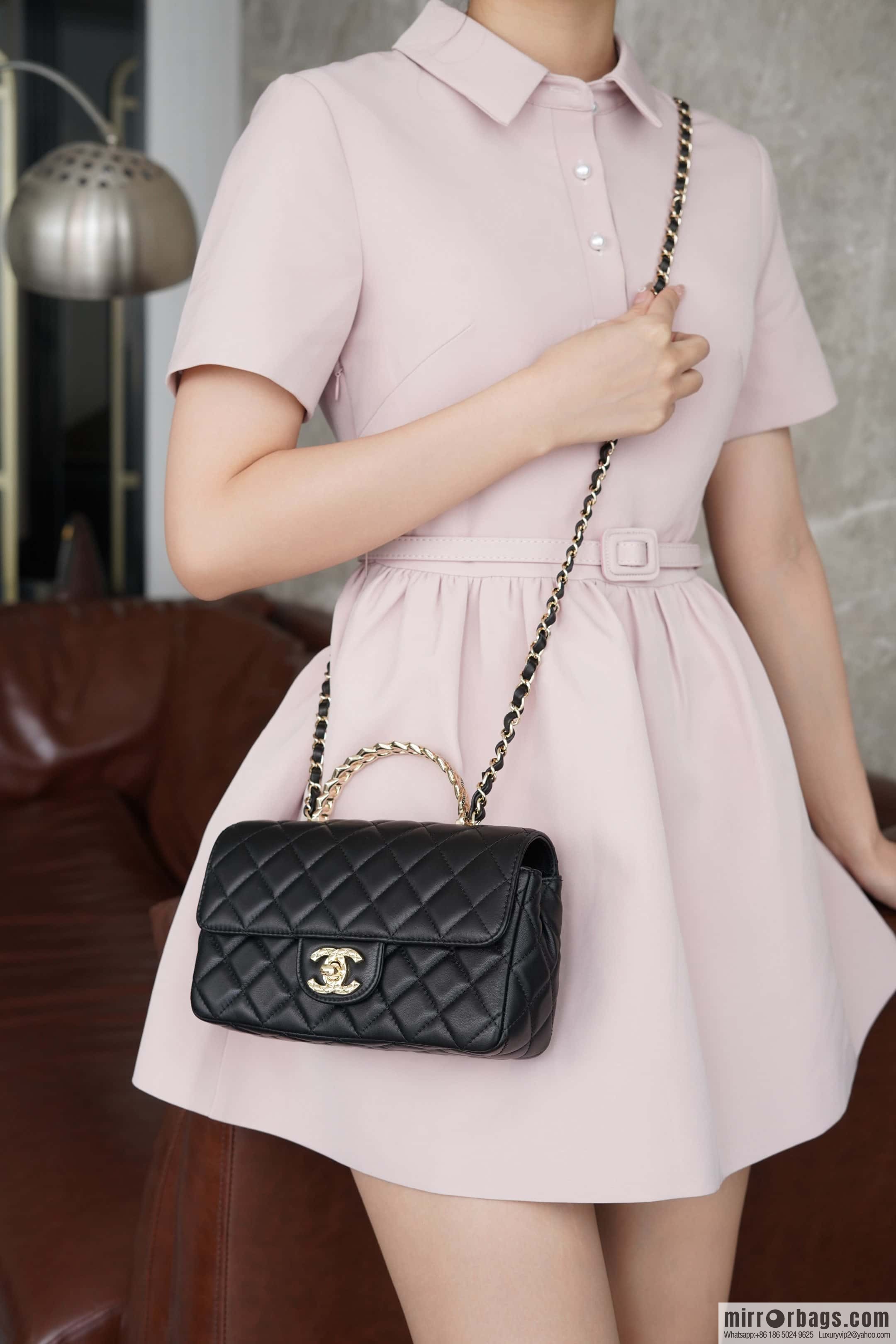 CHANEL CF Mini Wheat Handle 🌾 AS4924
