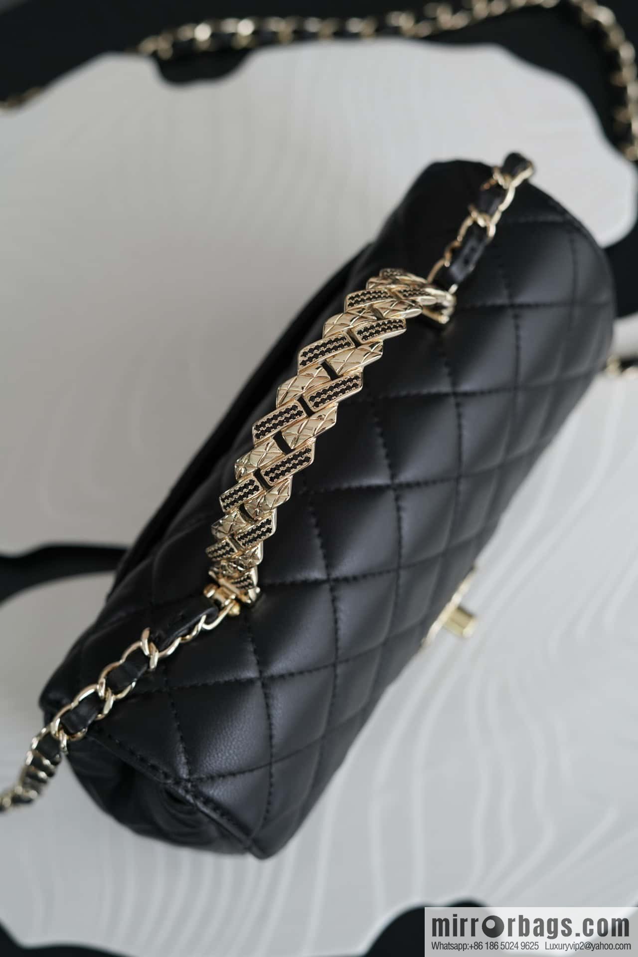 CHANEL CF Mini Wheat Handle 🌾 AS4924