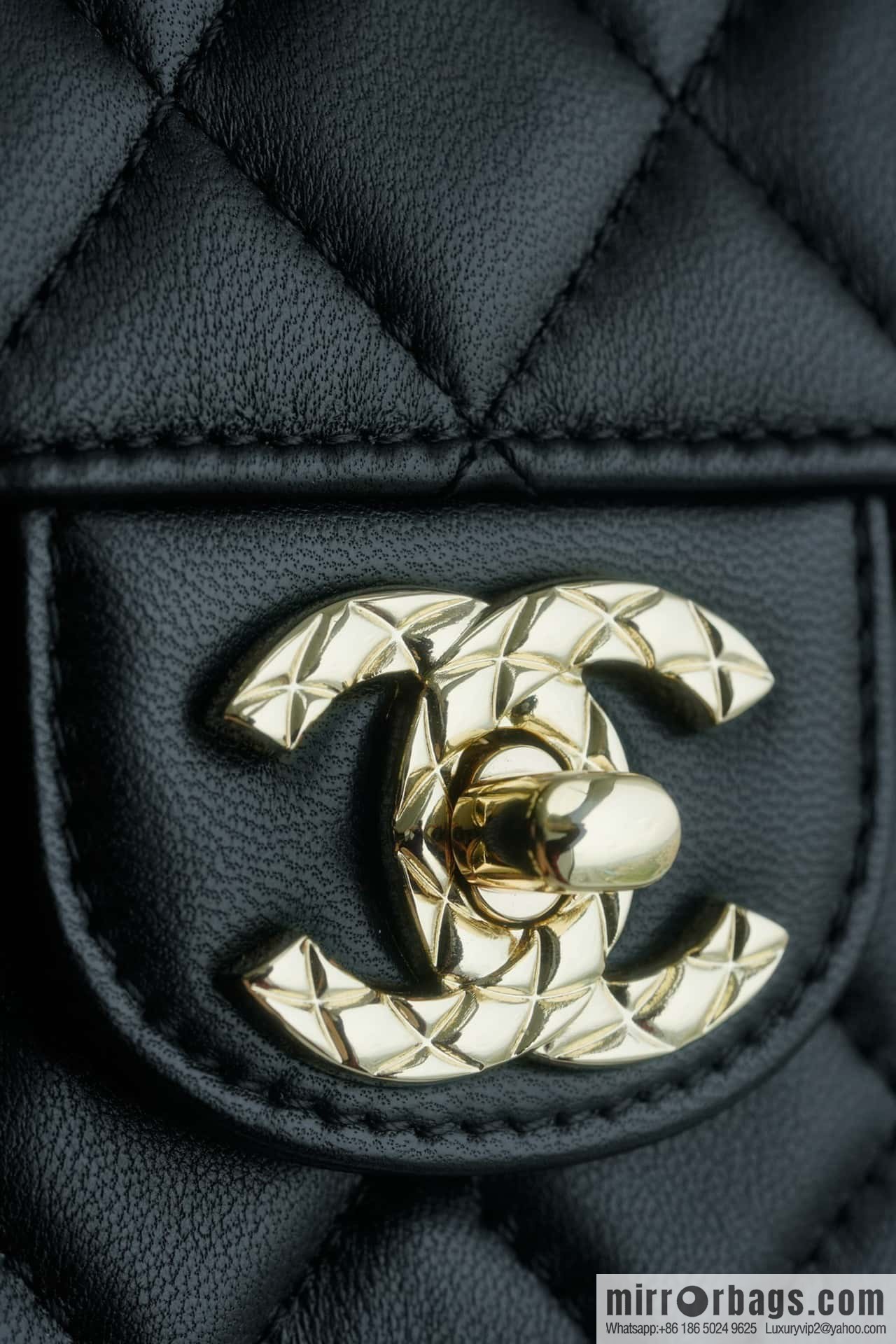 CHANEL CF Mini Wheat Handle 🌾 AS4924