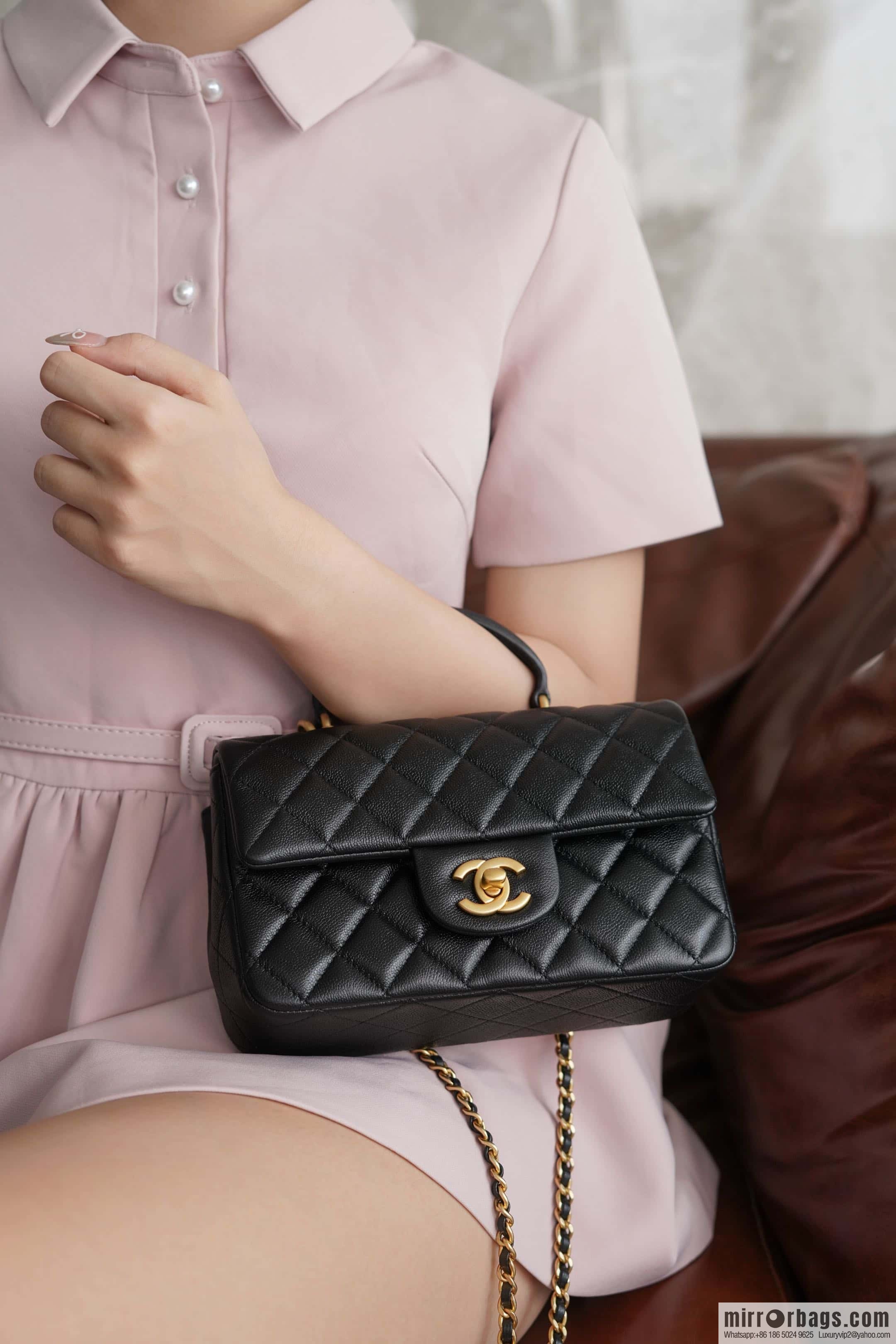 CHANEL 21S Handle CF Mini Black Gold 🖤 AS2431
