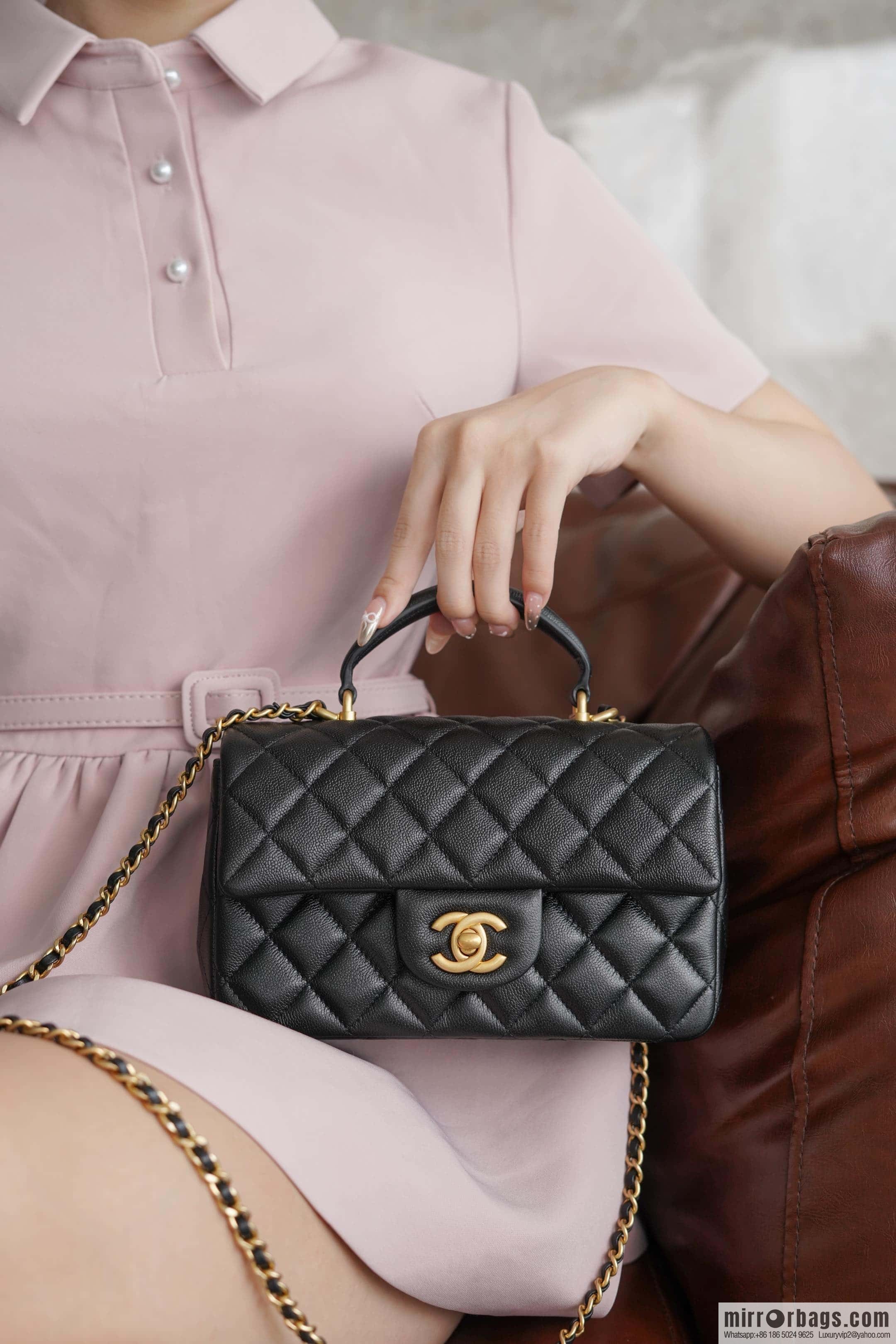 CHANEL 21S Handle CF Mini Black Gold 🖤 AS2431