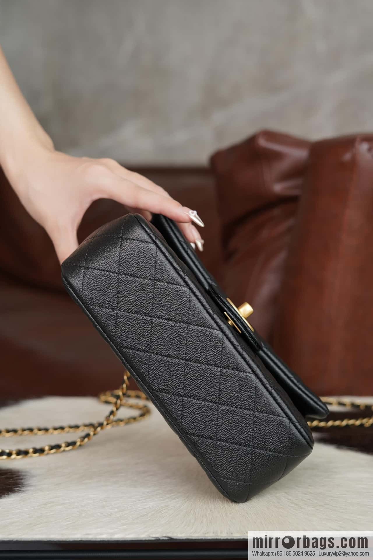 CHANEL 21S Handle CF Mini Black Gold 🖤 AS2431