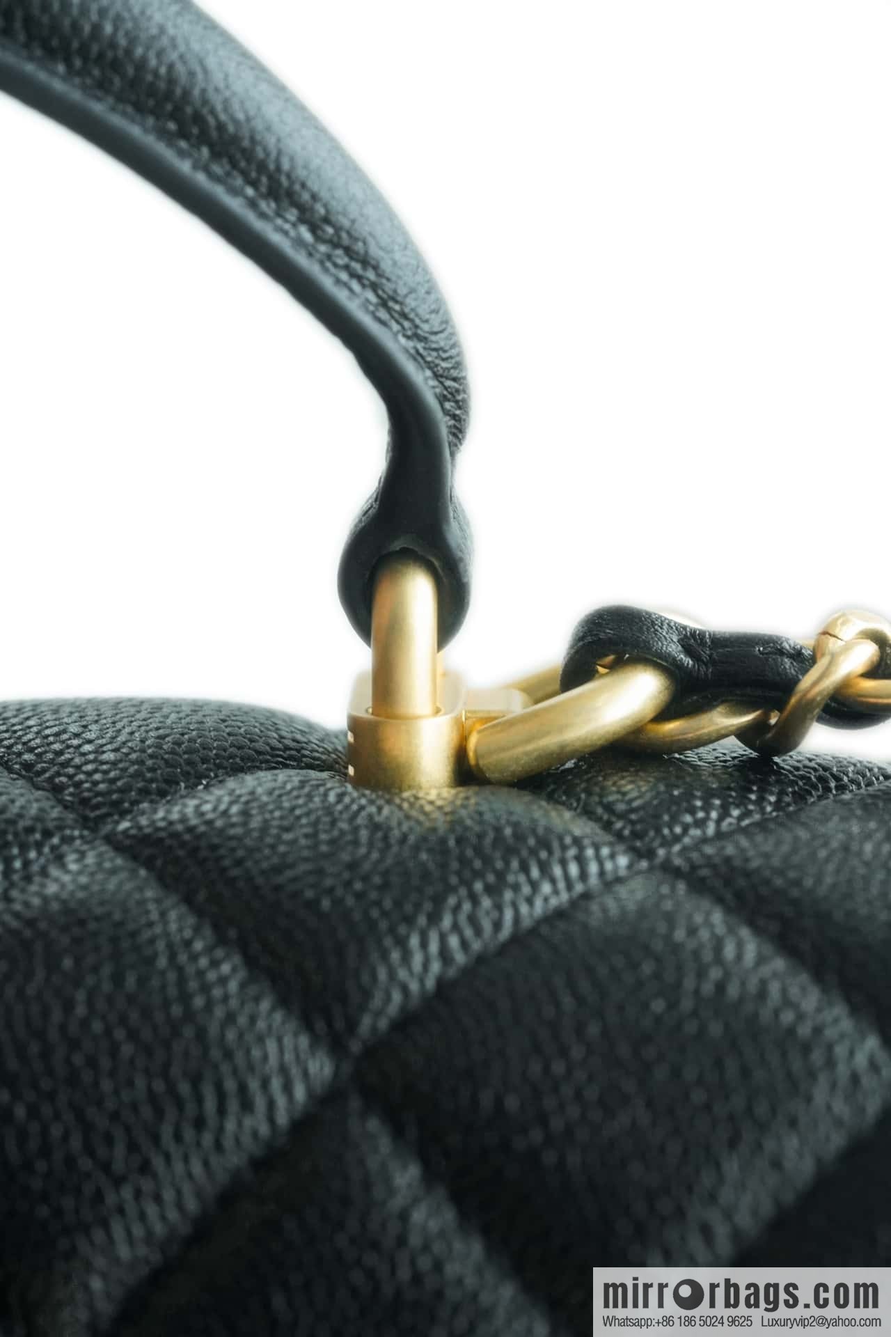 CHANEL 21S Handle CF Mini Black Gold 🖤 AS2431