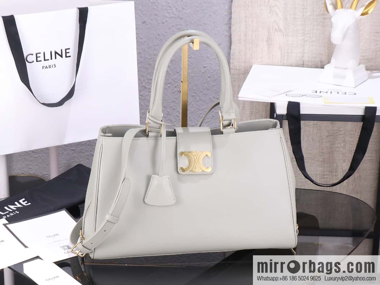 [Premium quality, all-steel hardware] CLOCHE CLÉS padlock, number: 114963FK6.04LU tote bag