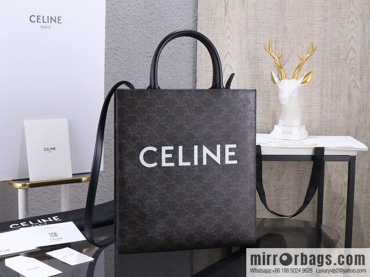 CELINE Medium Printed Tote, Versatile Tote, Classic Triumph Presbyopia Series No.: 191542