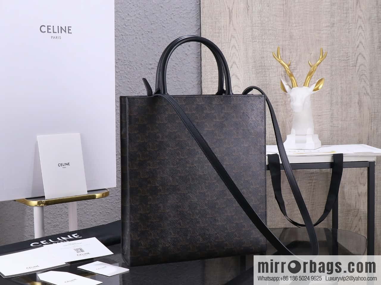 CELINE Medium Printed Tote, Versatile Tote, Classic Triumph Presbyopia Series No.: 191542