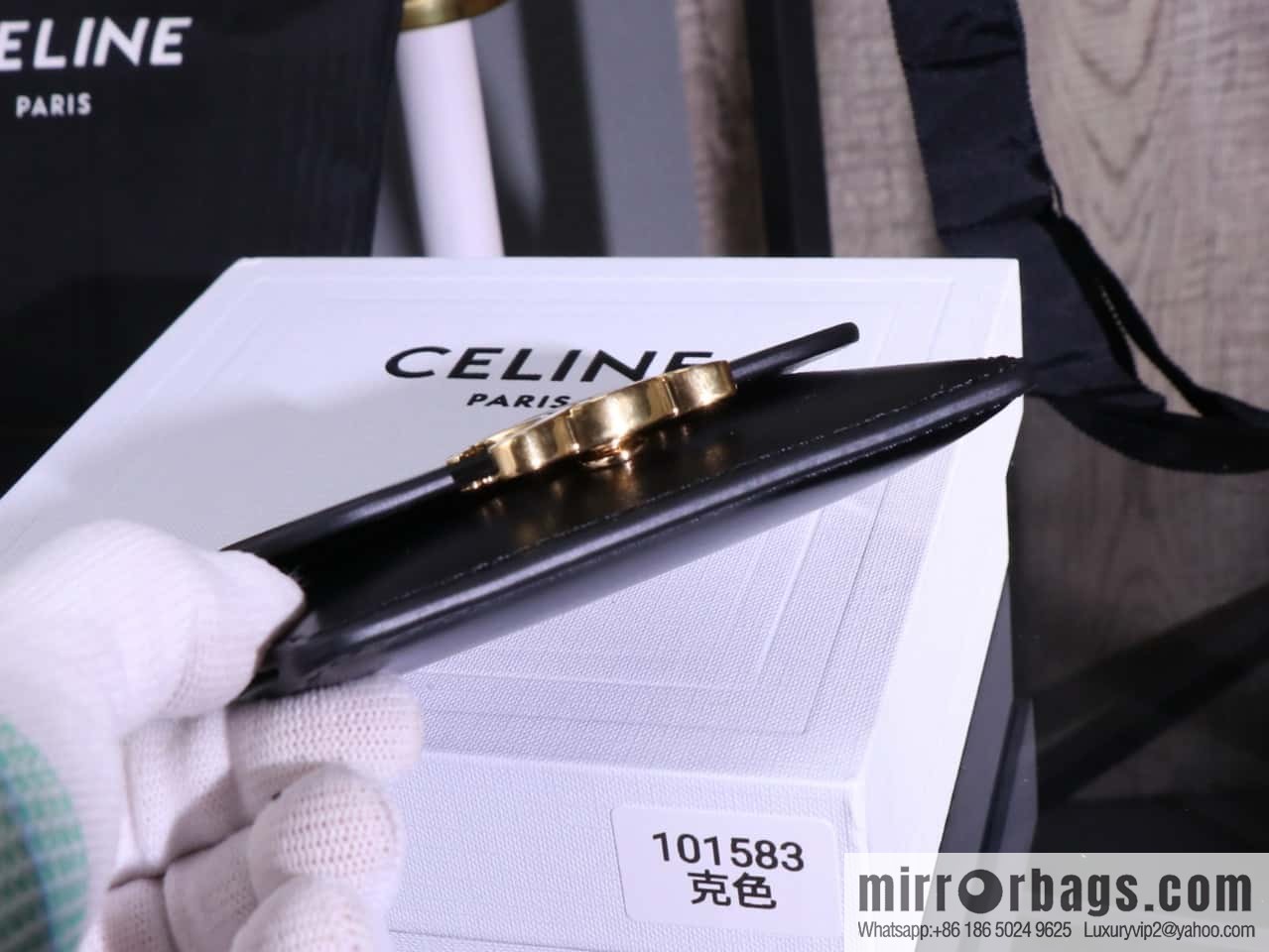 [Premium quality, all-steel hardware] 💃🏻 CELINE's latest TRIOMPHE cowhide flip card bag model number: 101583