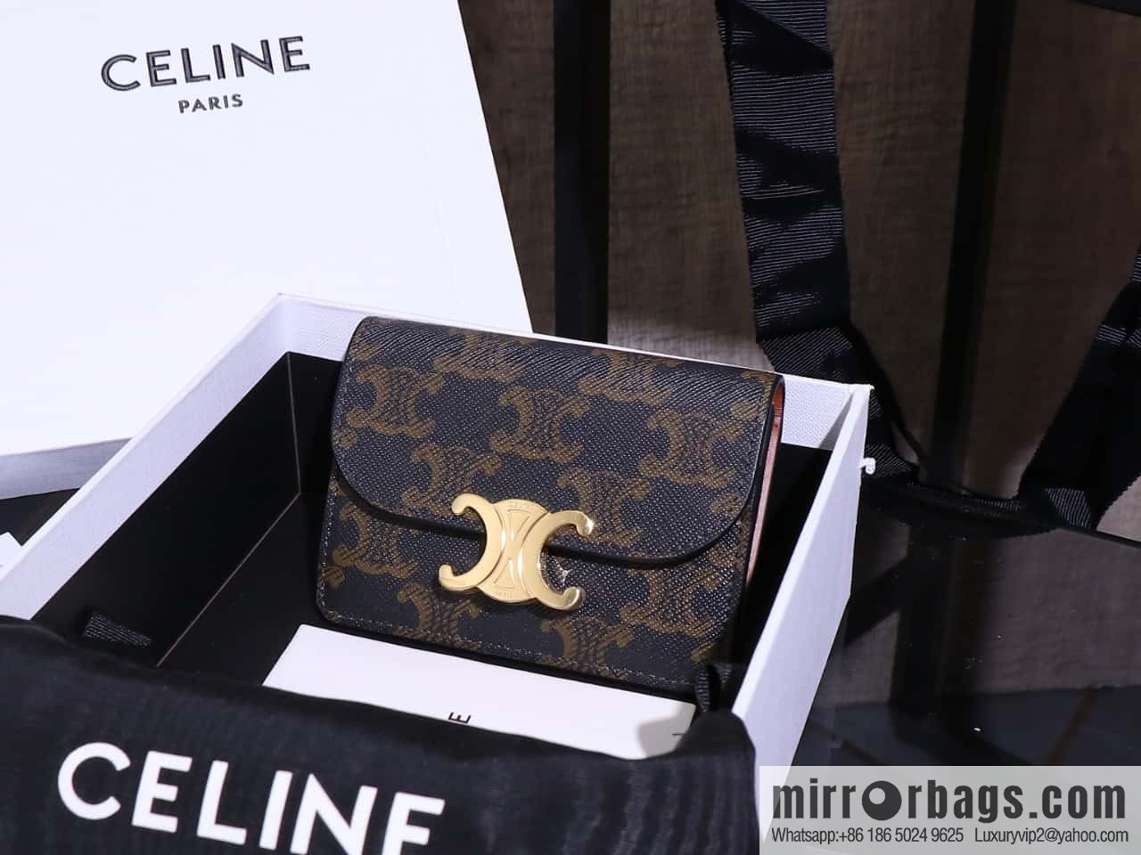 [Premium quality, all-steel hardware] 💃🏻 CELINE's latest TRIOMPHE cowhide flip card bag model number: 101583