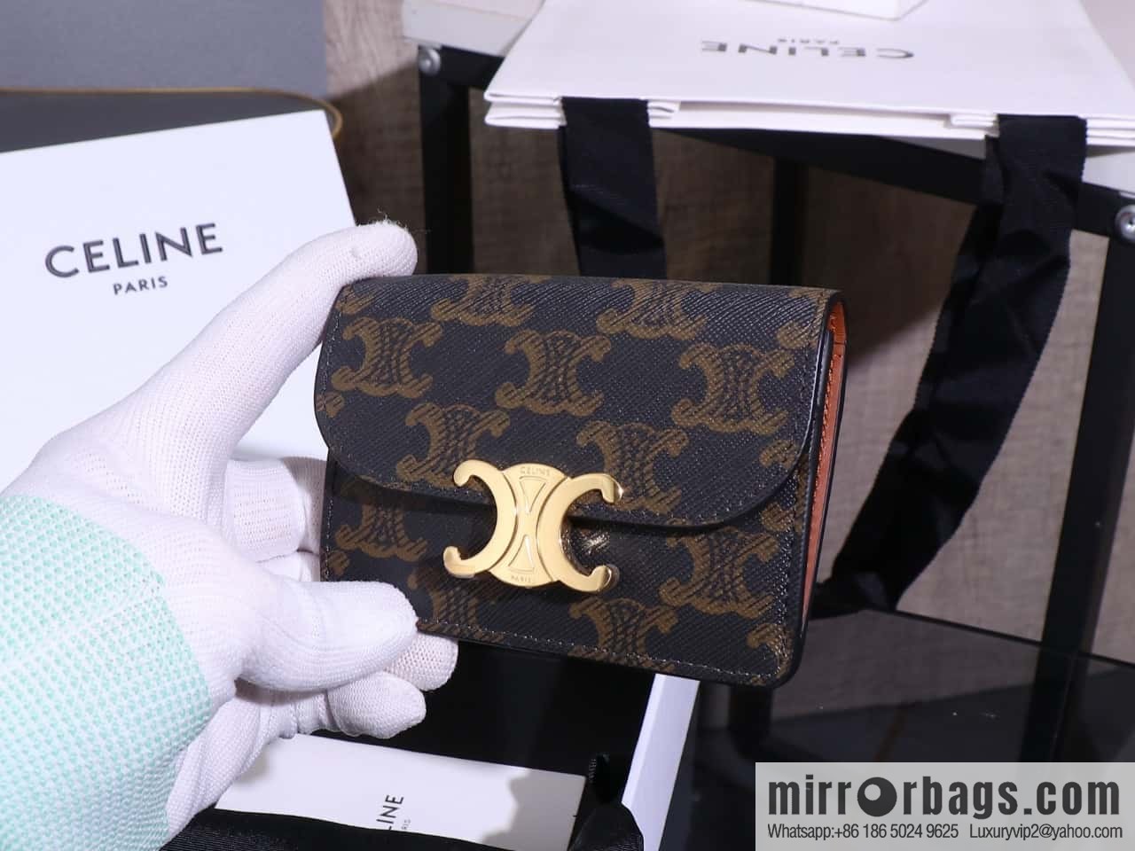 [Premium quality, all-steel hardware] 💃🏻 CELINE's latest TRIOMPHE cowhide flip card bag model number: 101583