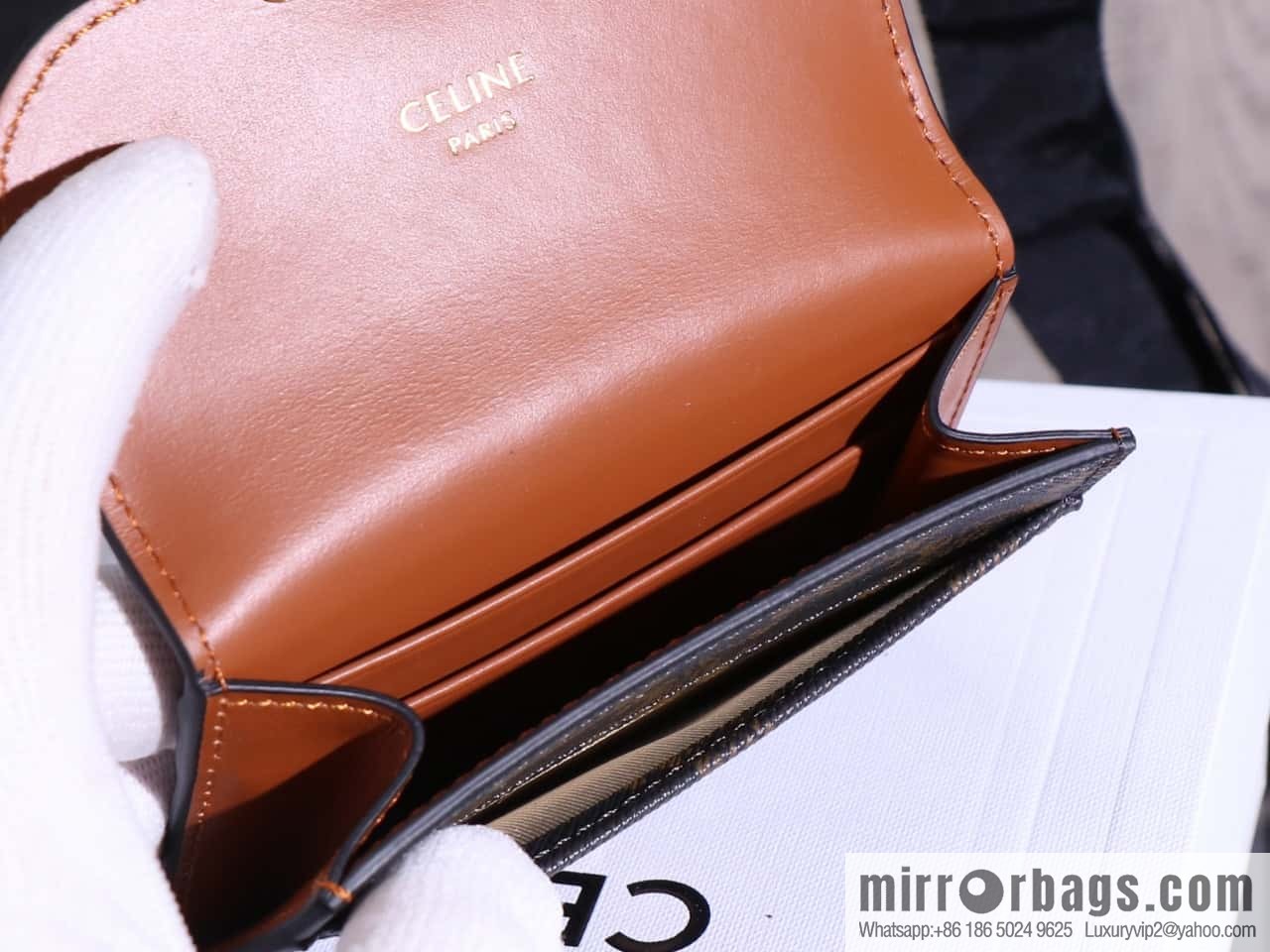 [Premium quality, all-steel hardware] 💃🏻 CELINE's latest TRIOMPHE cowhide flip card bag model number: 101583