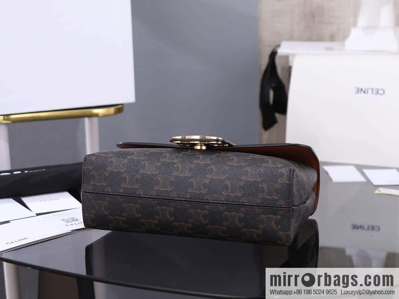 [Premium quality, all-steel hardware] VICTOIRE medium old flower cow leather handbag number: 115853 (copy)