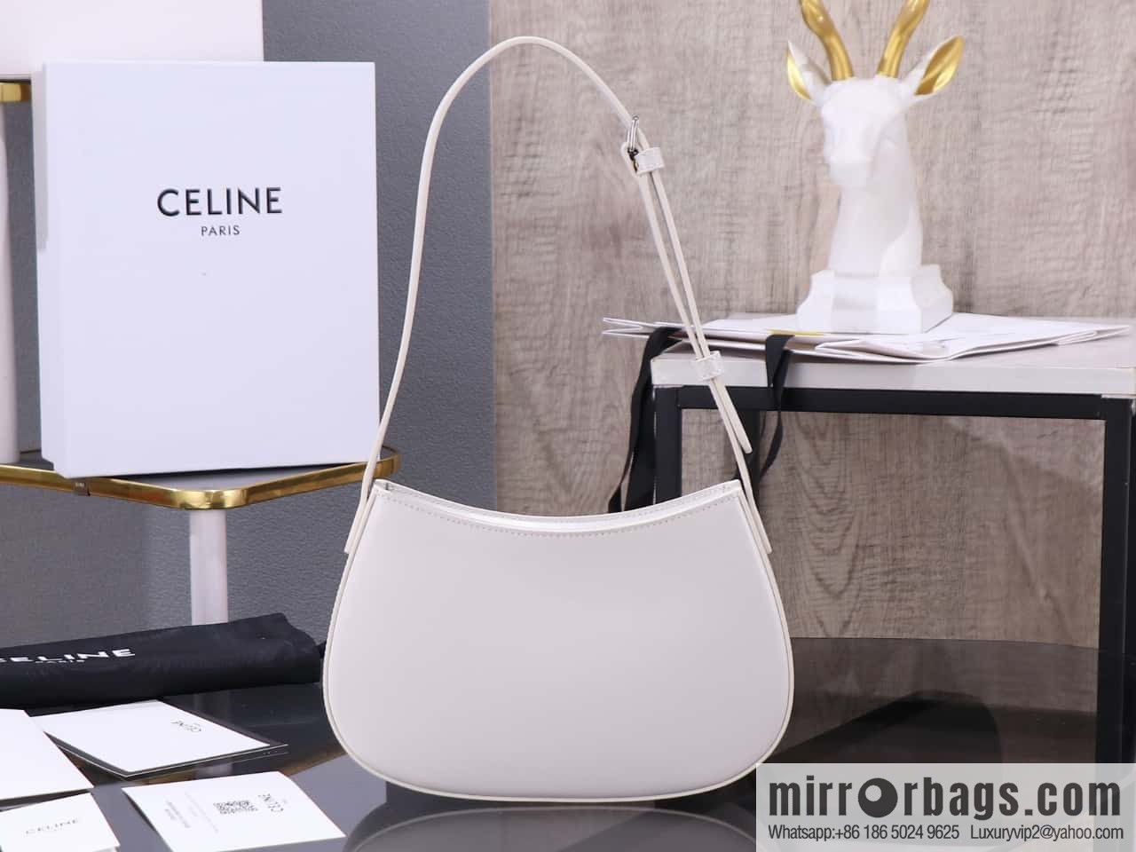 CELIN_E 2024 | TILLY medium shiny cow leather handbag The latest armpit bag number: 115703BF4.38NO