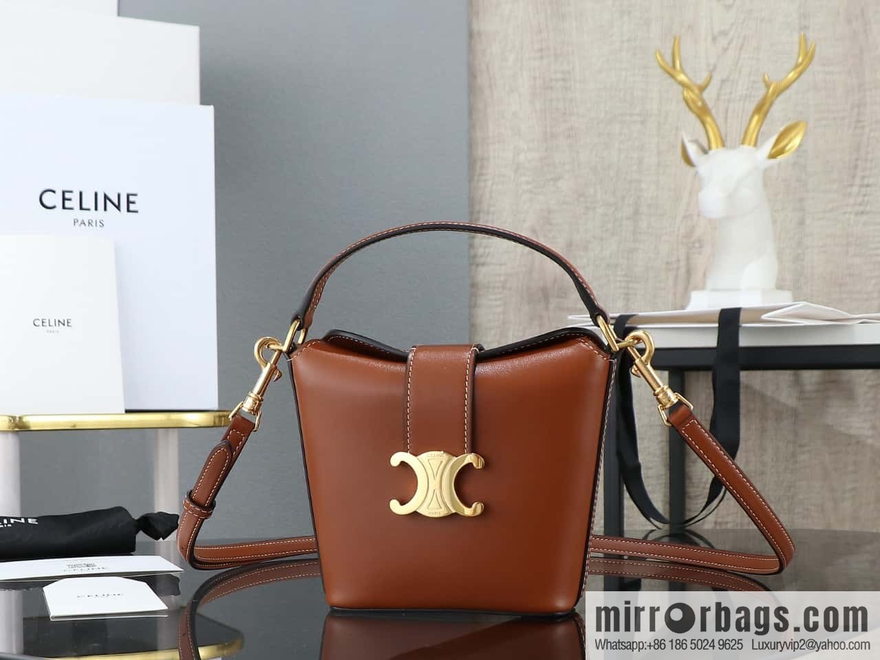 [Premium quality, all-steel hardware] CELIN_E TRIOMPHE mini cowhide bucket bag model: 10k943