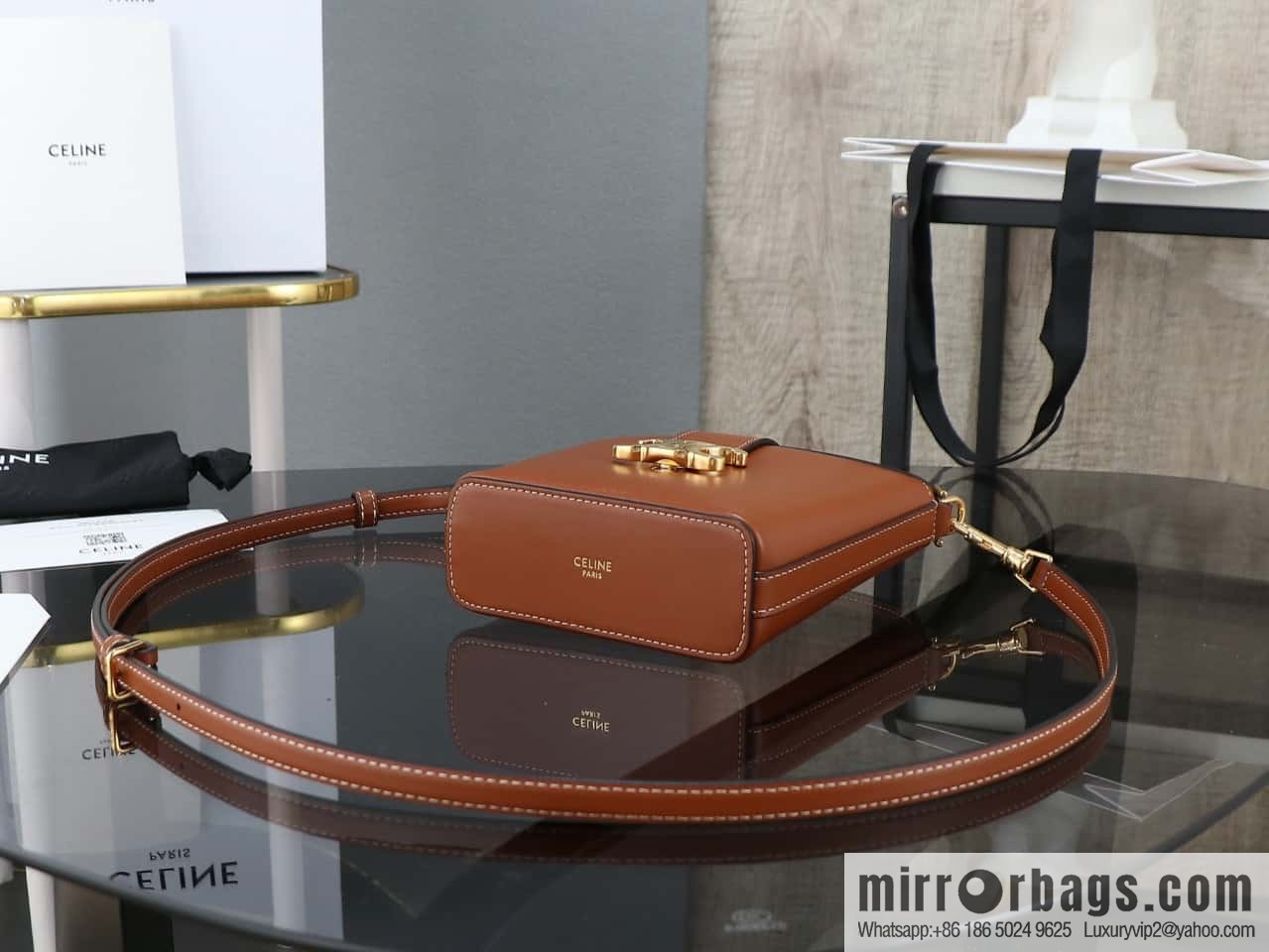 [Premium quality, all-steel hardware] CELIN_E TRIOMPHE mini cowhide bucket bag model: 10k943