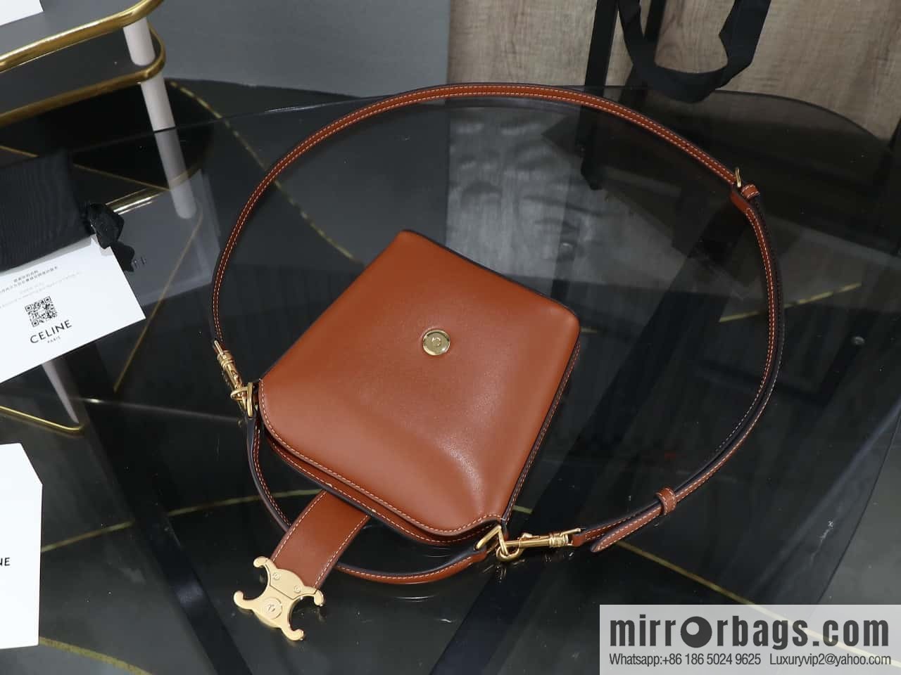 [Premium quality, all-steel hardware] CELIN_E TRIOMPHE mini cowhide bucket bag model: 10k943