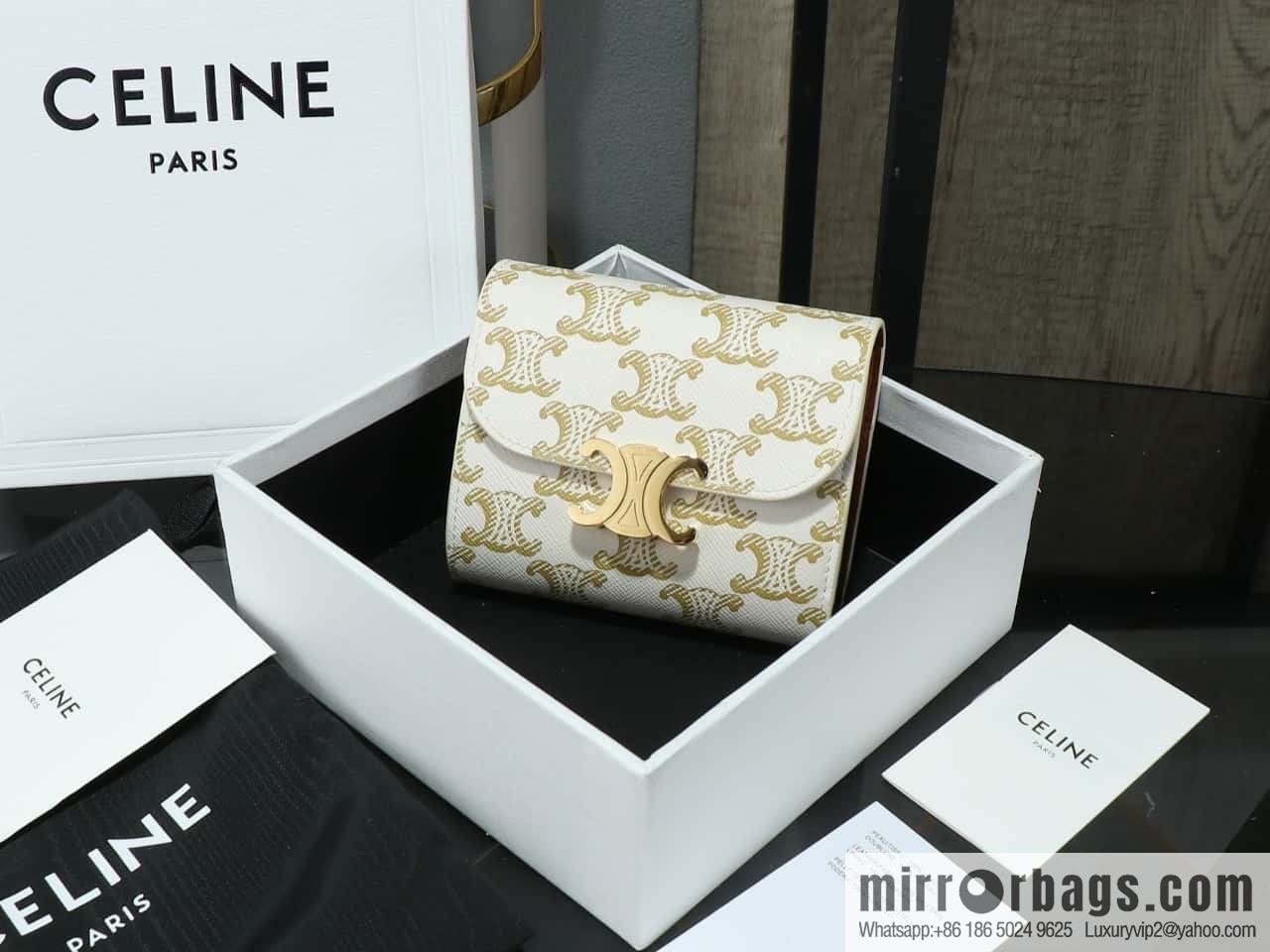[Premium all-steel hardware] CE three-fold wallet, simple old flower three-fold wallet, model number: 100782