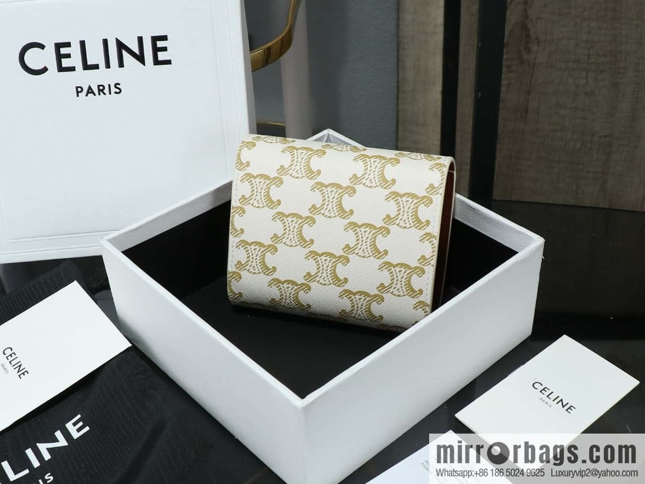 [Premium all-steel hardware] CE three-fold wallet, simple old flower three-fold wallet, model number: 100782